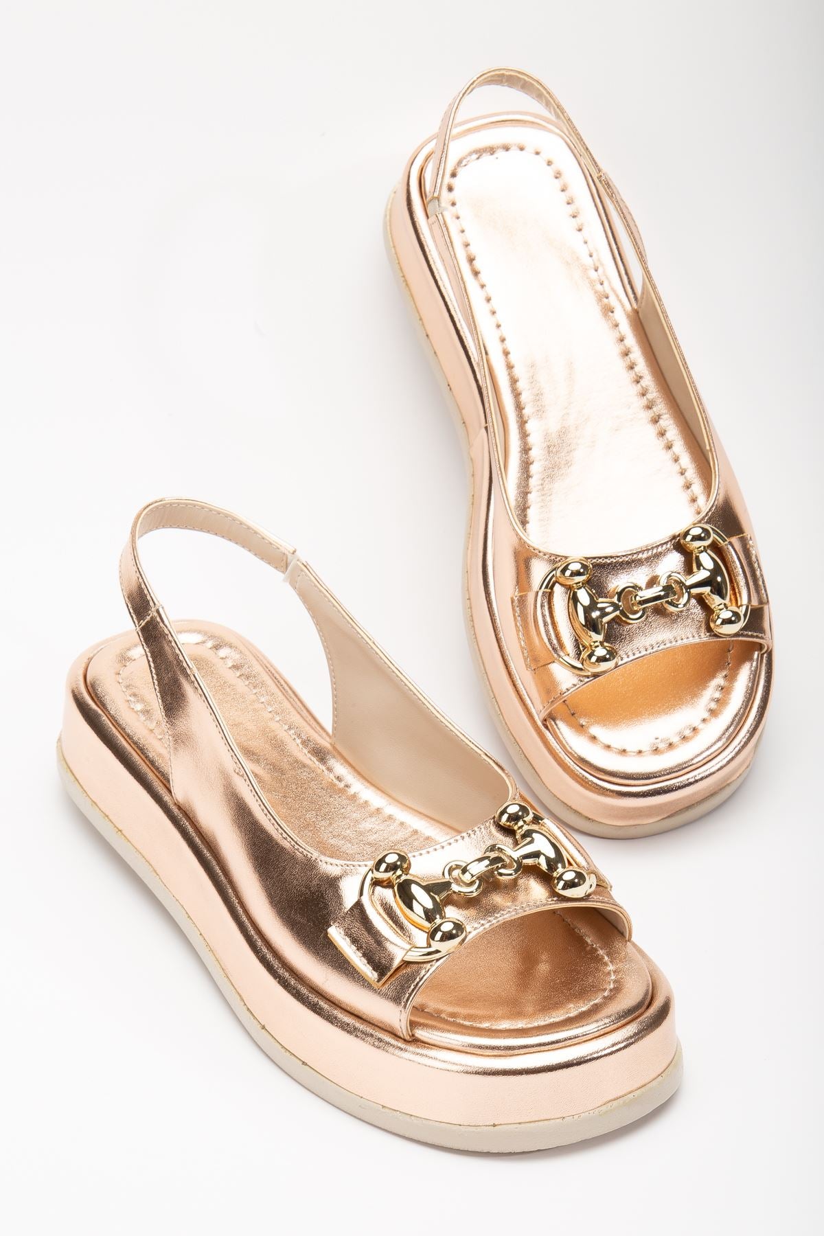 Cisela Rose Gold Parlak Cilt Toka Detaylı Sandalet