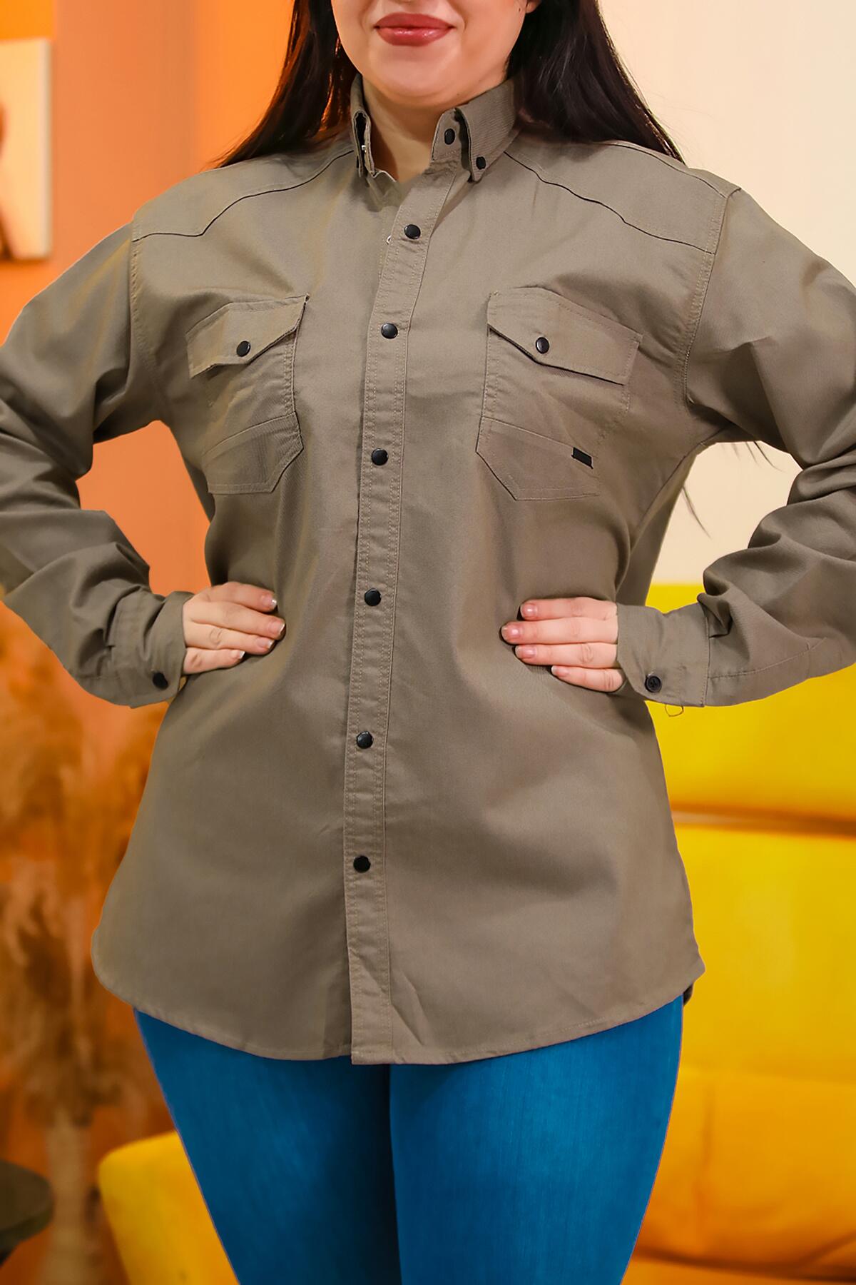 Büyük Beden Çıt Çıt Düğmeli Önden Cepli Gömlek Toprak