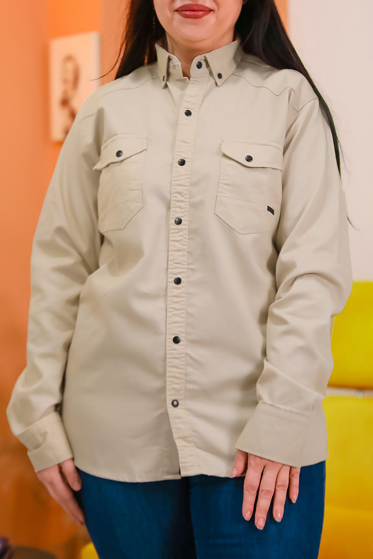 Büyük Beden Çıt Çıt Düğmeli Önden Cepli Gömlek Bej