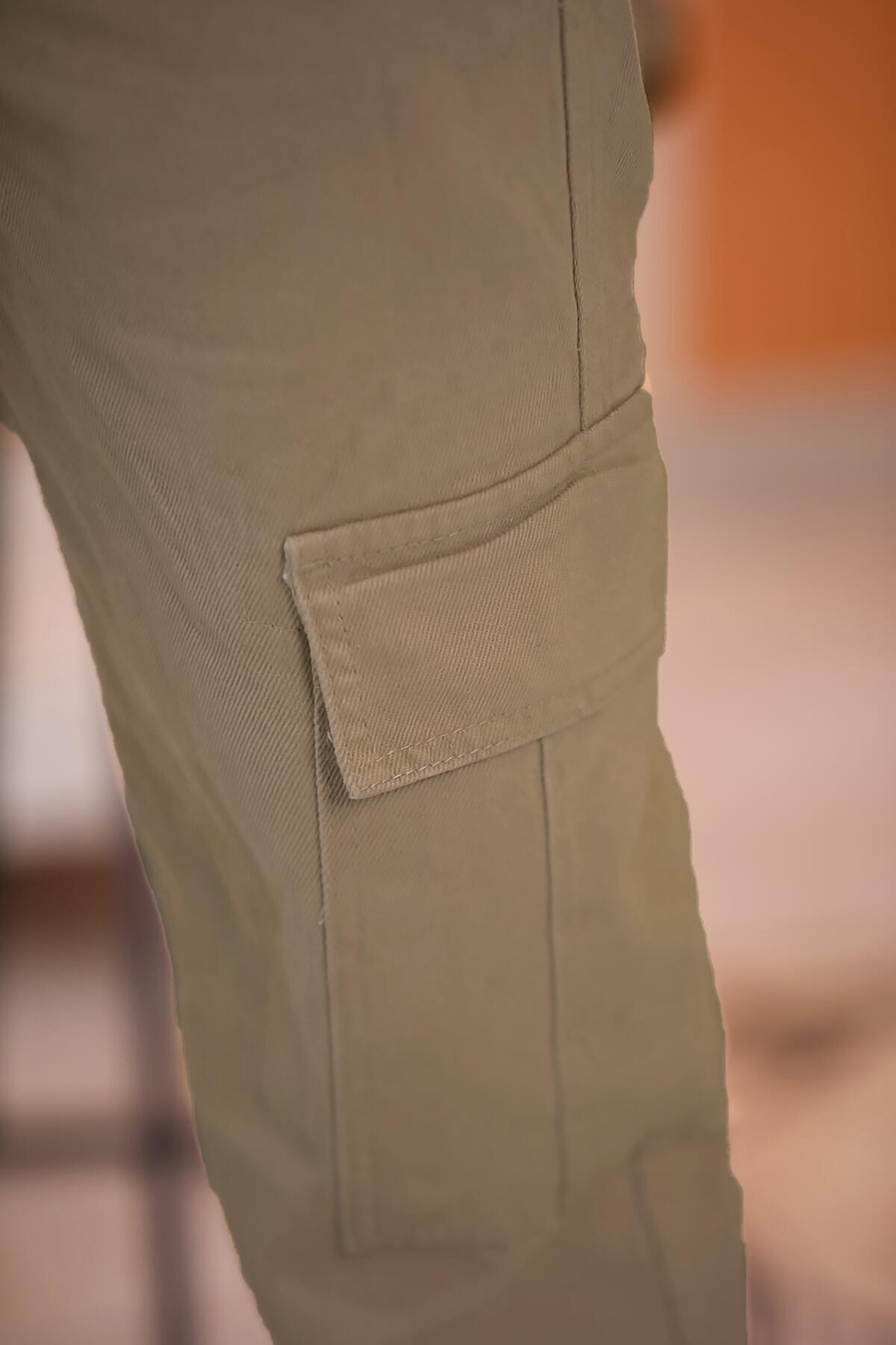 Erkek Kargo Cepli Boru Paça Kot Pantolon