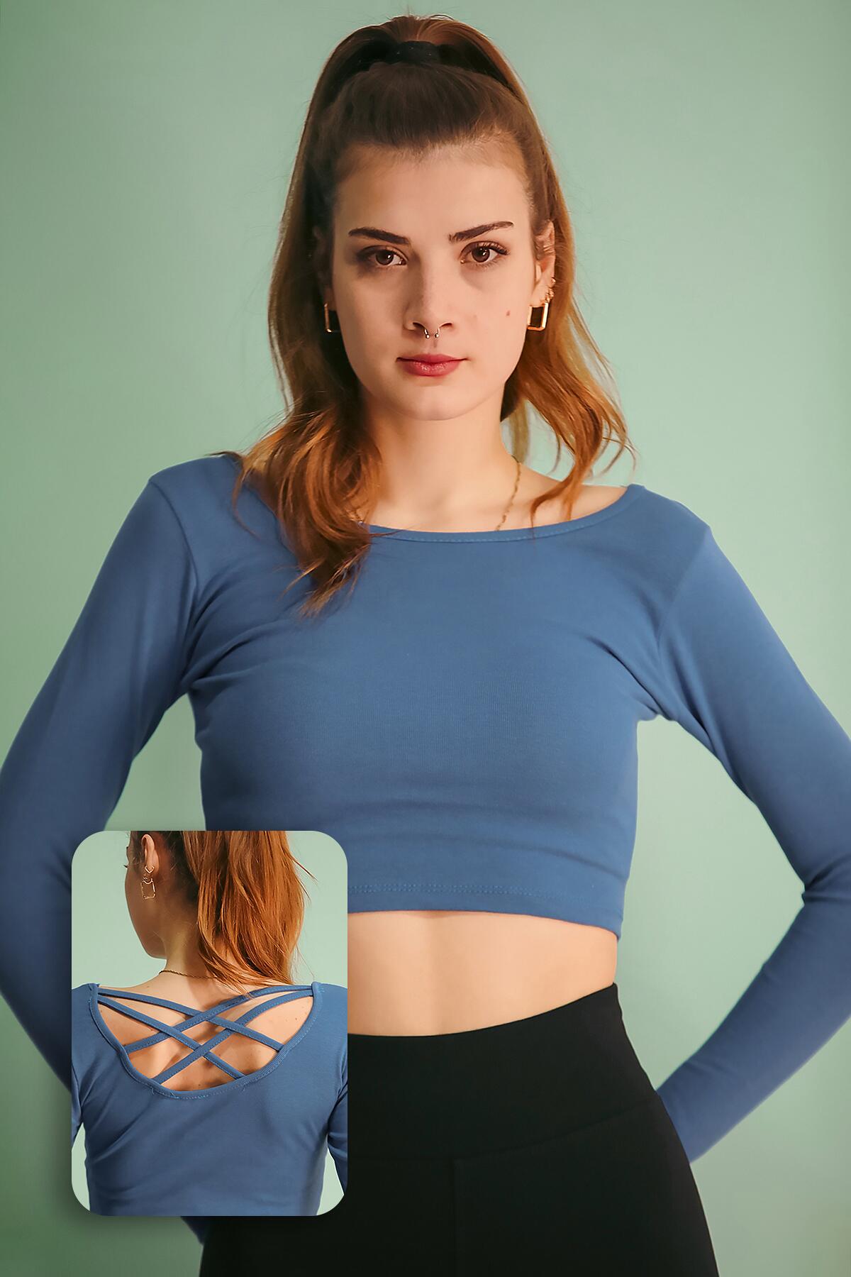 Kadın Sırt Çaprazlı Crop Bluz