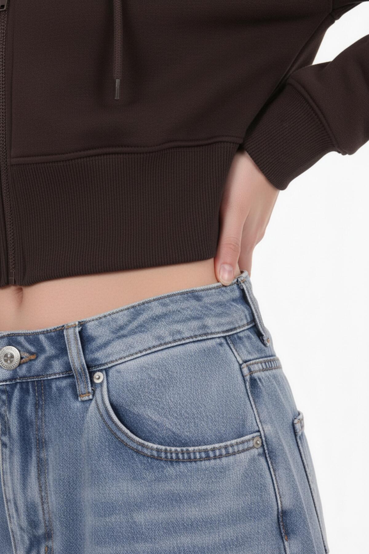 Kadın Fermuarlı Crop Sweat Kahverengi