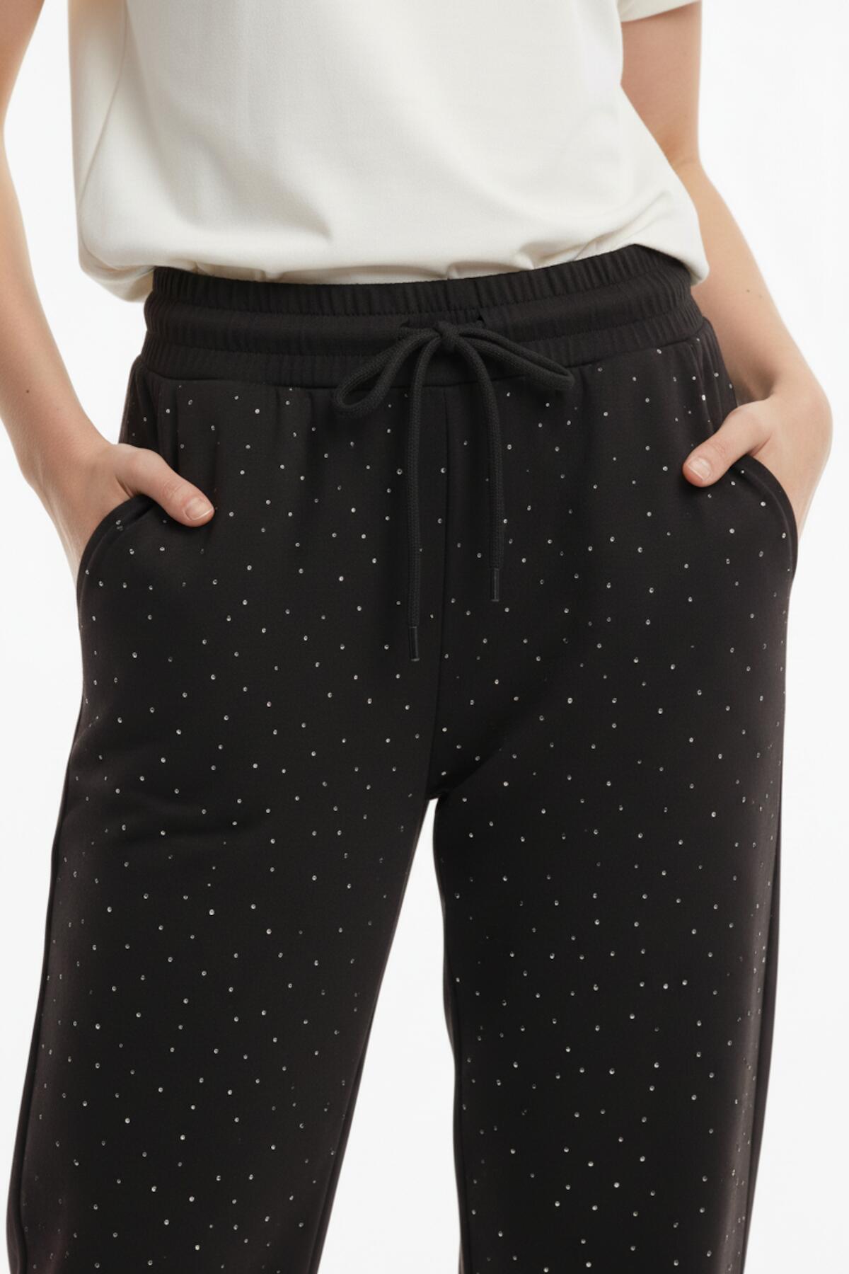 Kadın Bol Paça Taşlı Pantolon Siyah