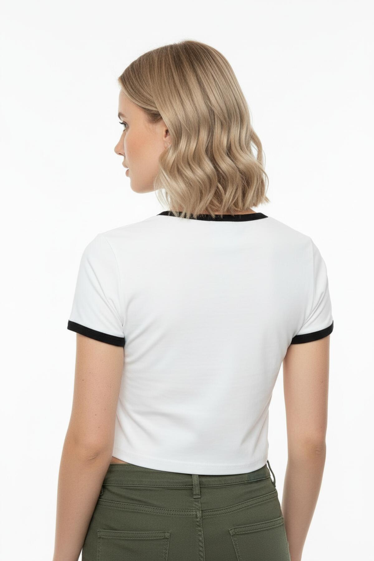 Kadın Önü Baskılı Bisiklet Yaka Kısa Bady Tshırt Ekru