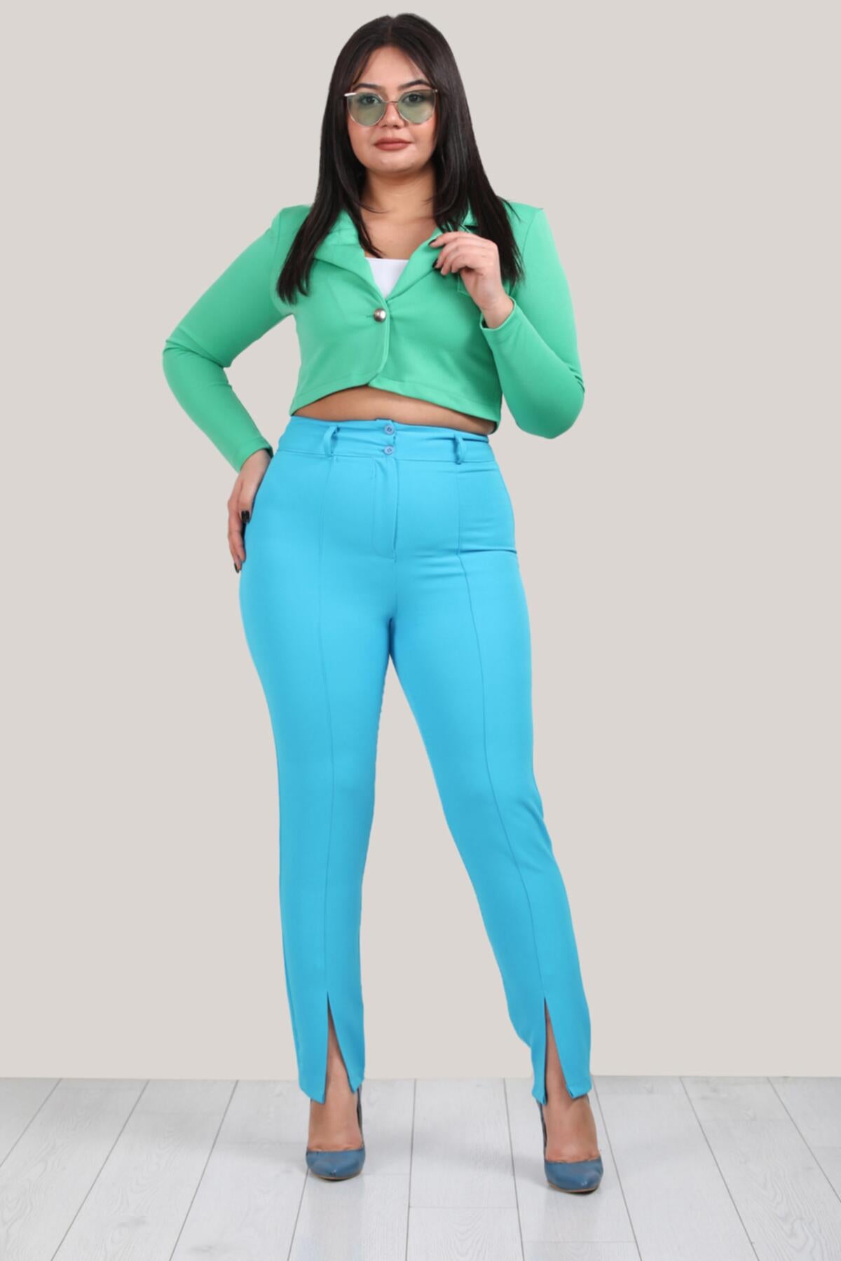 Büyük Beden Yırtmaçlı Pantolon