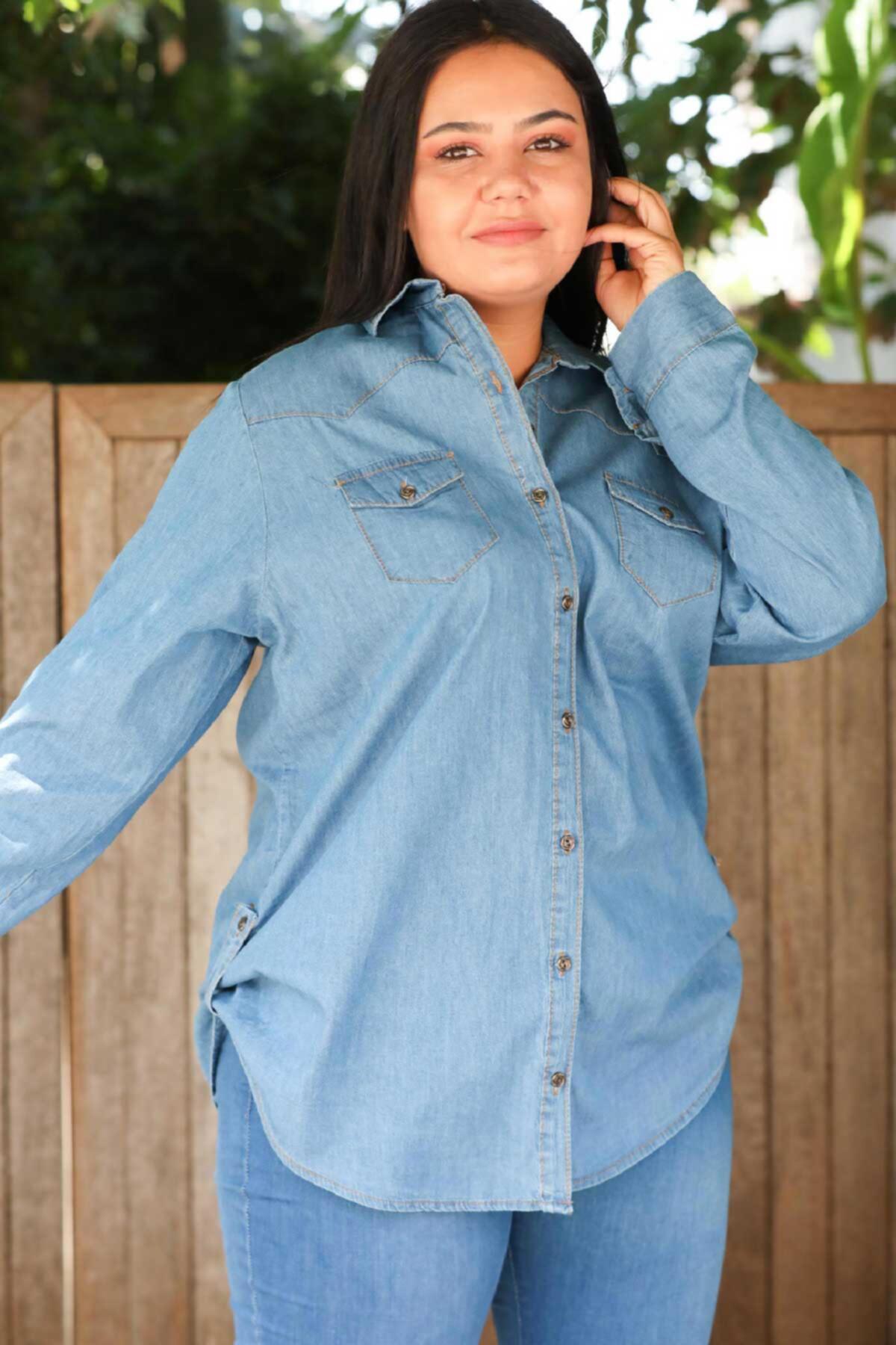 Büyük Beden Kol Katlamalı Kot Gömlek Mavi