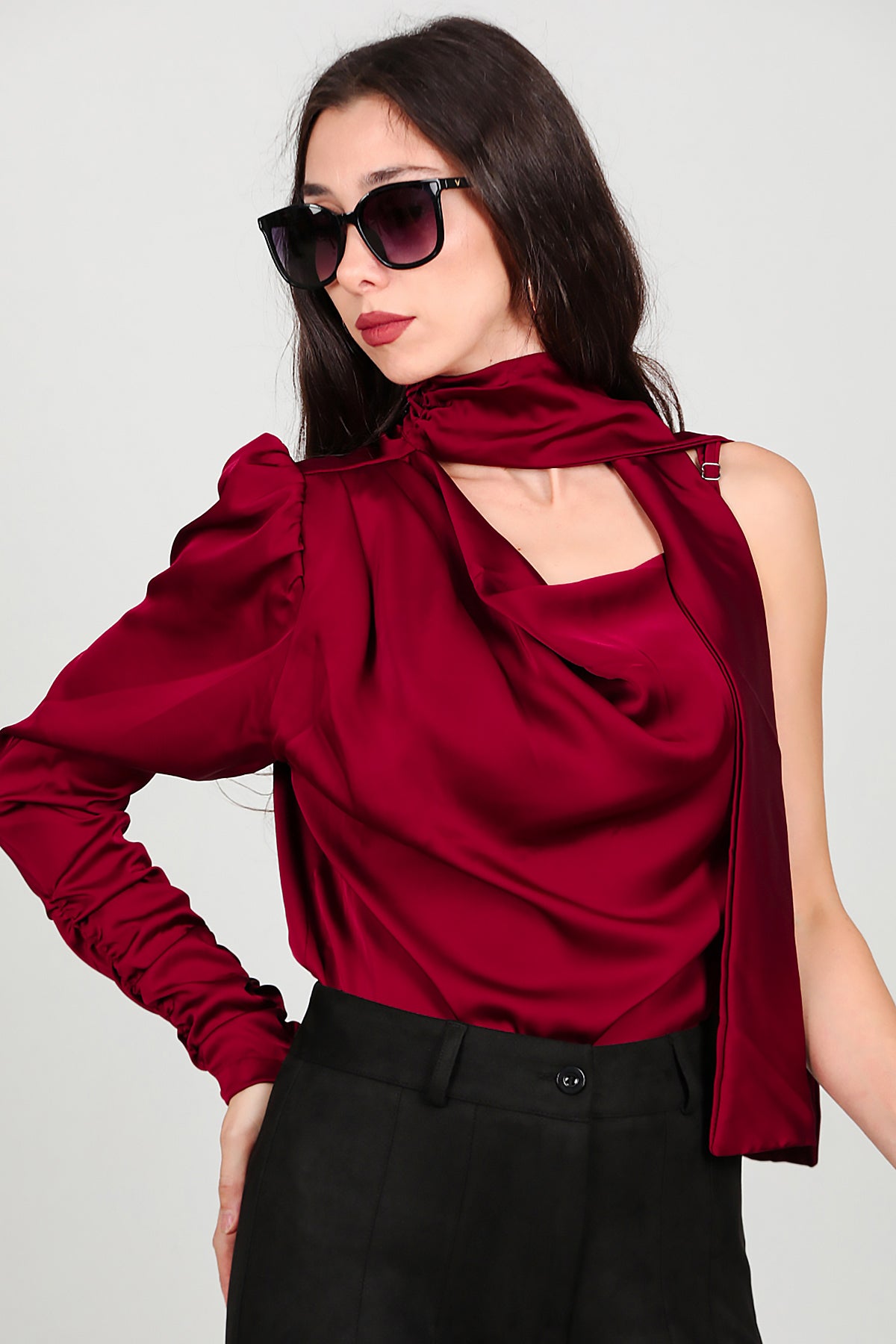 Kadın Tek Omuz Saten Bluz Bordo