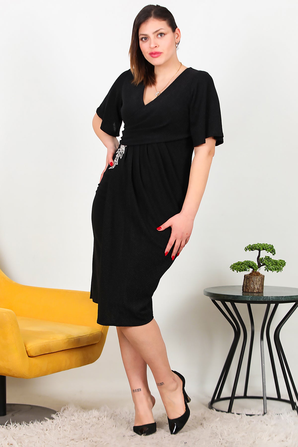 Büyük Beden Bel Aksesuarlı Midi Abiye Siyah