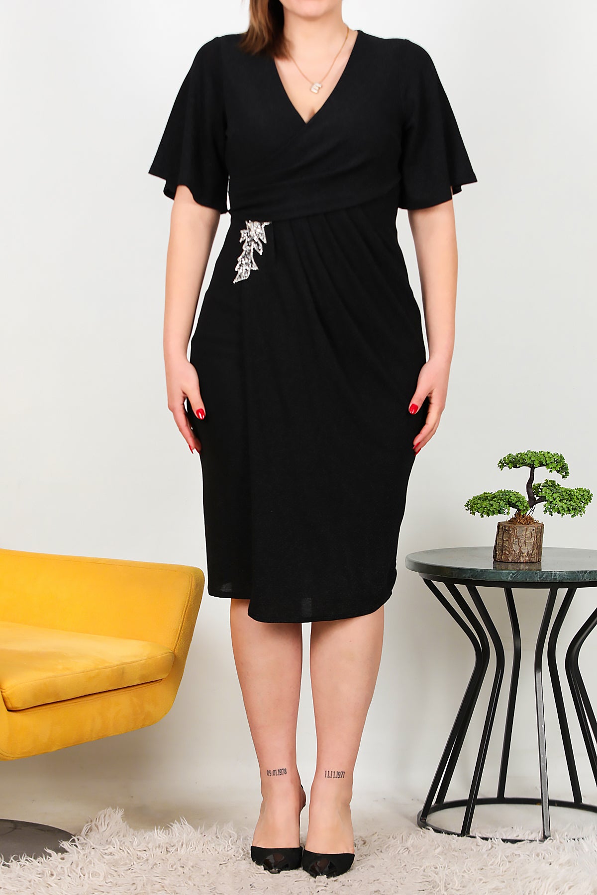 Büyük Beden Bel Aksesuarlı Midi Abiye Siyah