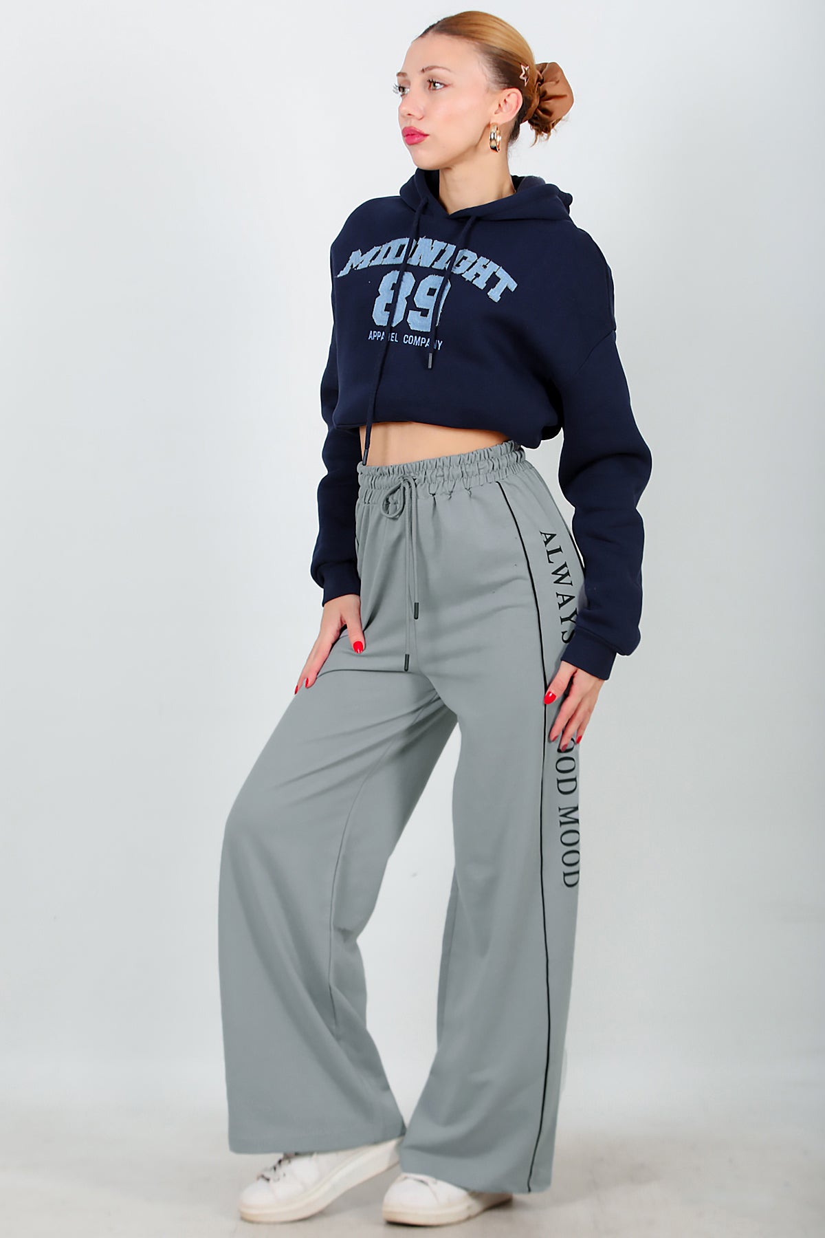 Kadın Yan Şeritli Baskılı Eşofman Gri