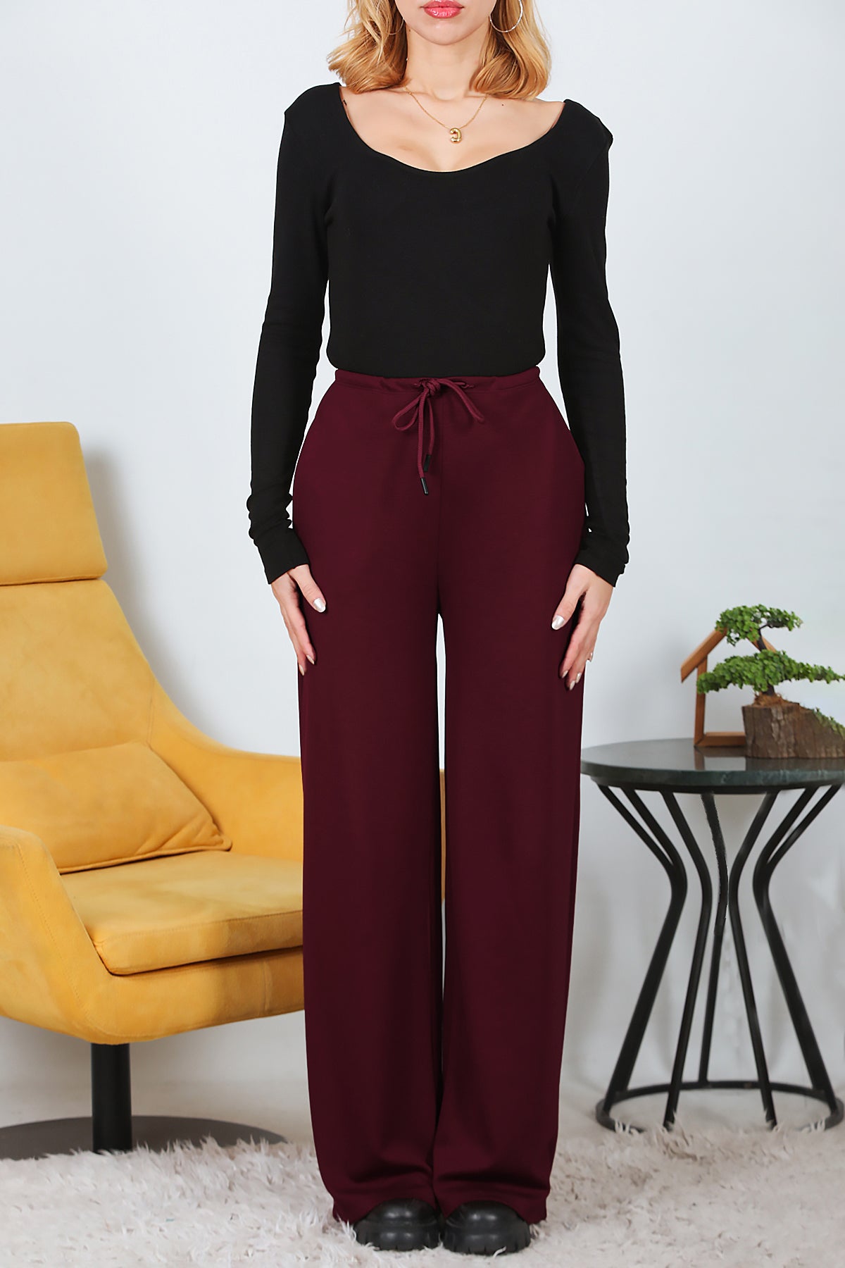 Kadın Bağcıklı Bol Paça Pantolon Bordo