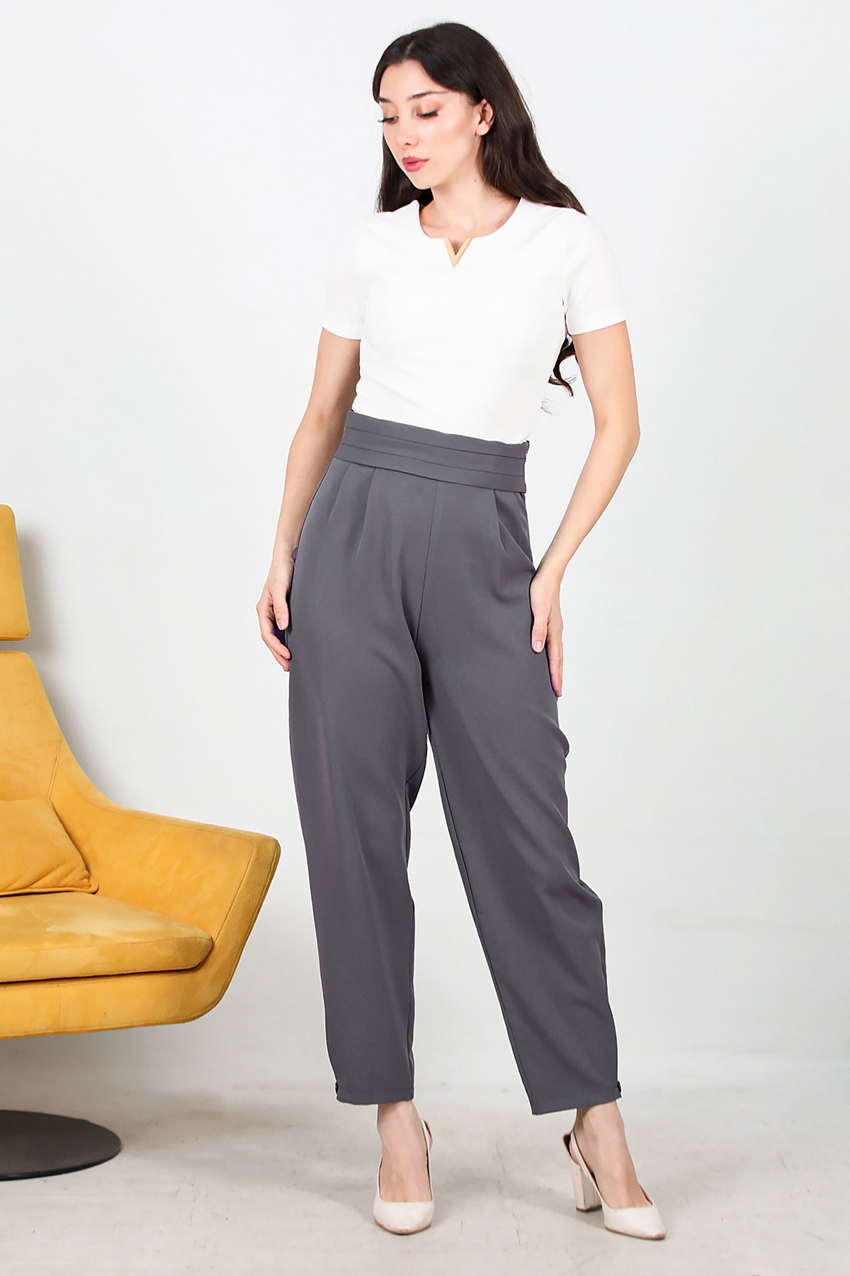 Kadın Beli Pileli Paça Düğmeli Pantolon Füme