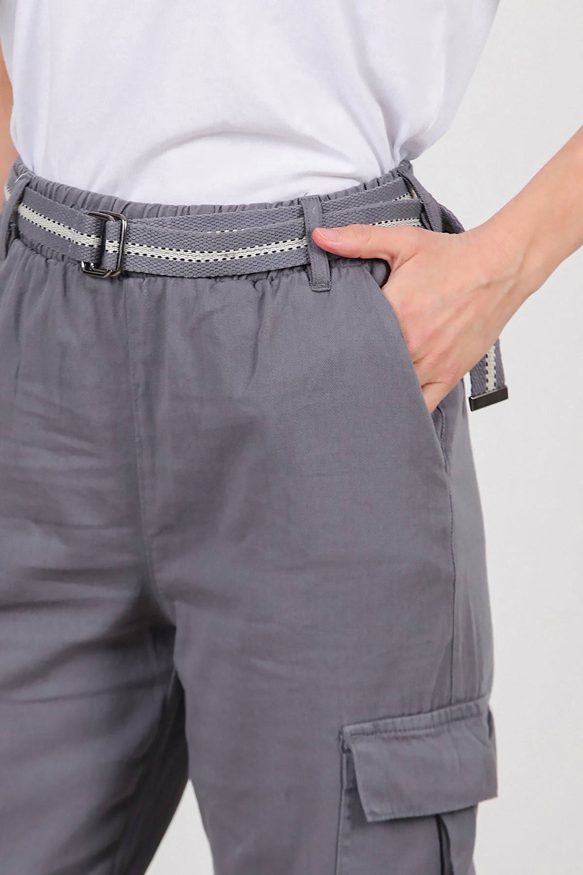 Kadın Kemerli Gabardin Kargo Cep Pantolon Füme