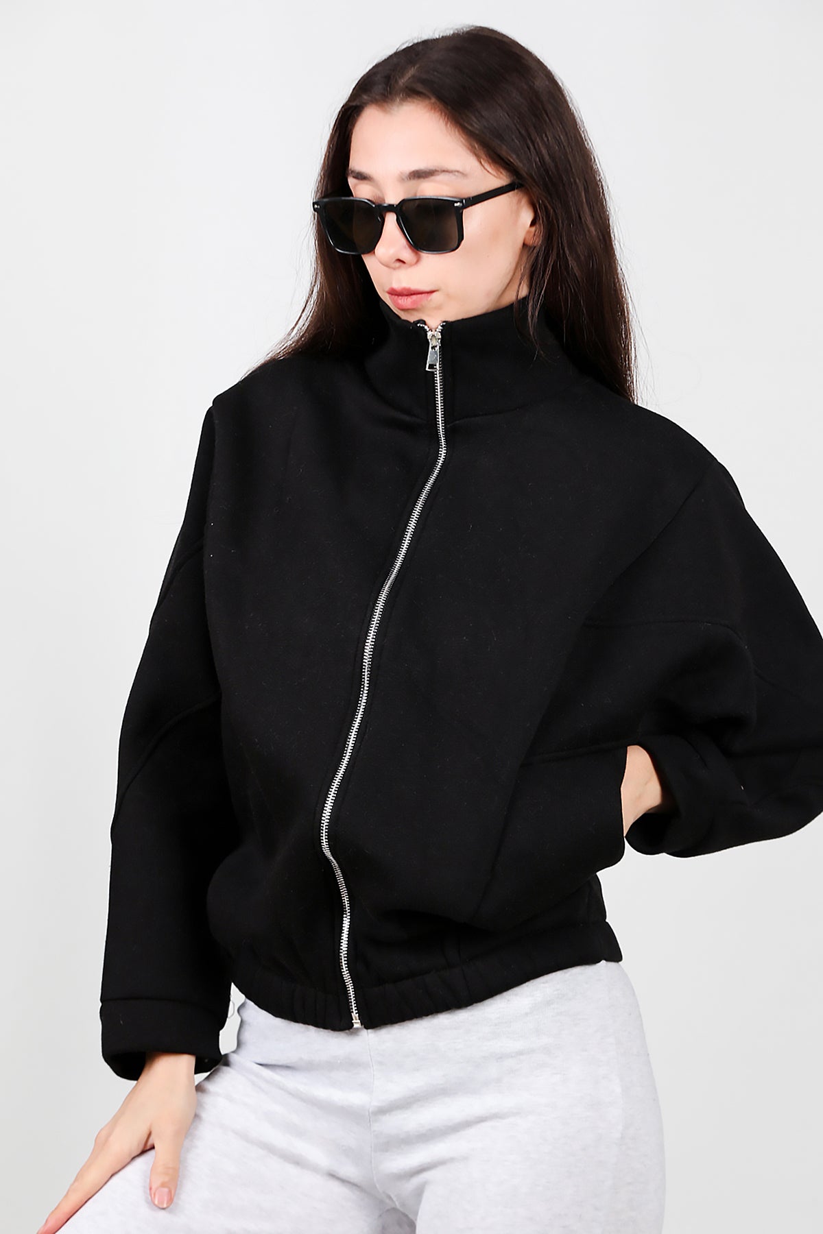 Kadın Dik Yaka Fermuarlı Sweat Siyah