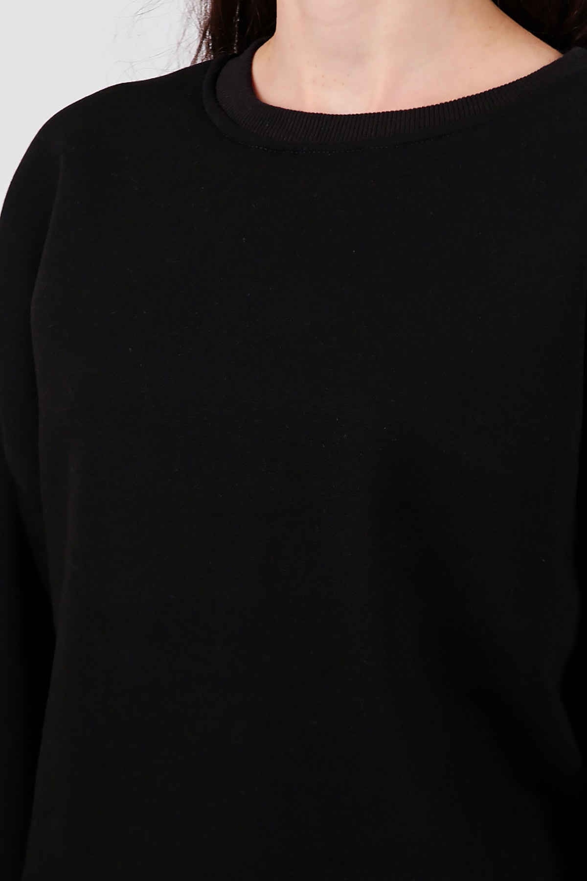 Kadın Bisiklet Yaka Şardonlu Sweat Siyah