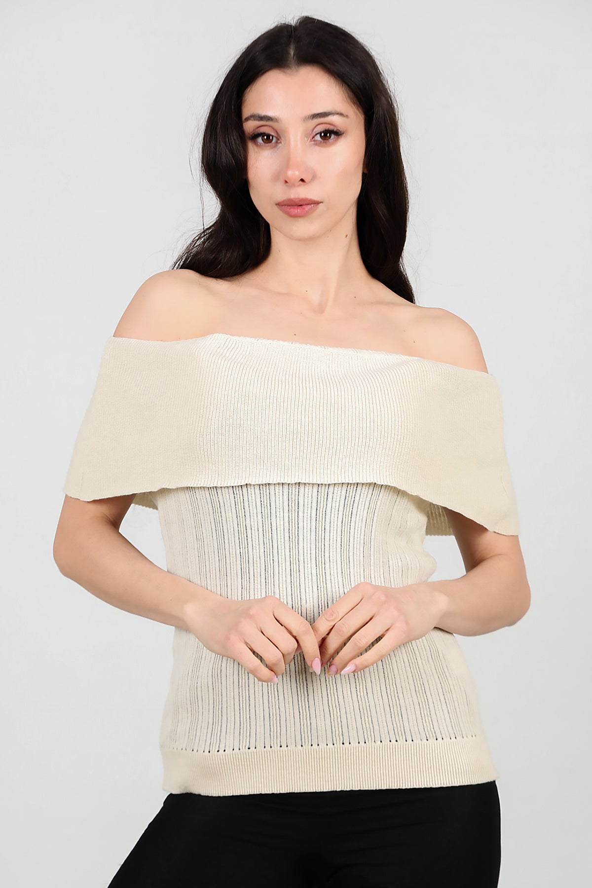 Kadın Madonna Yaka Triko Taş