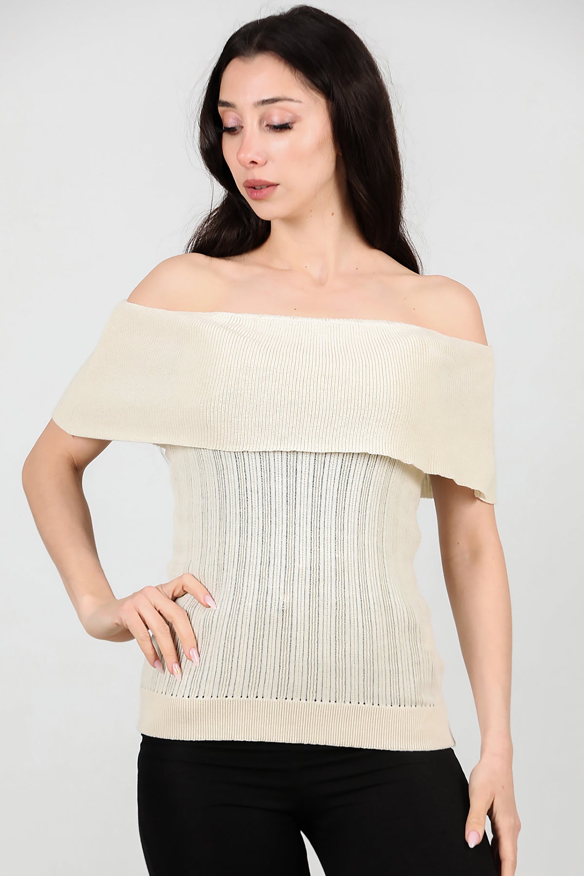 Kadın Madonna Yaka Triko Taş