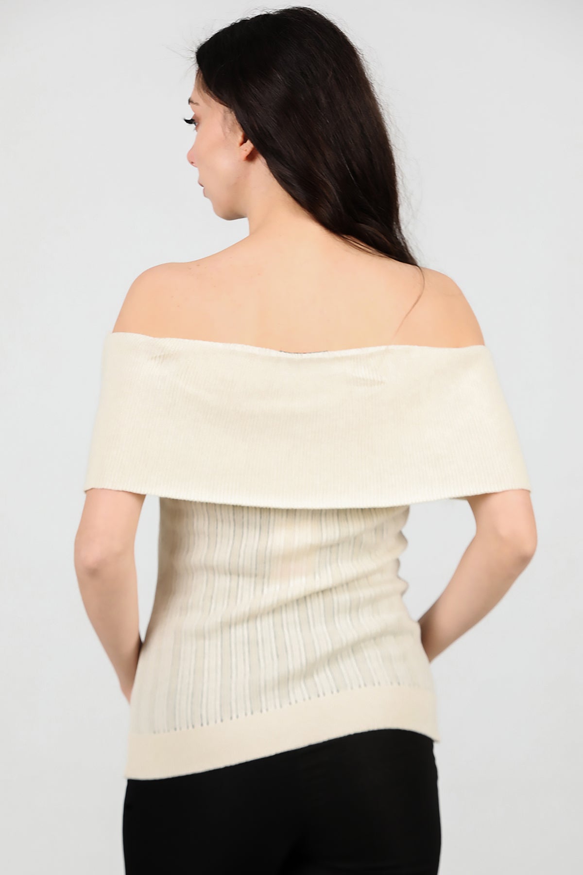 Kadın Madonna Yaka Triko Taş