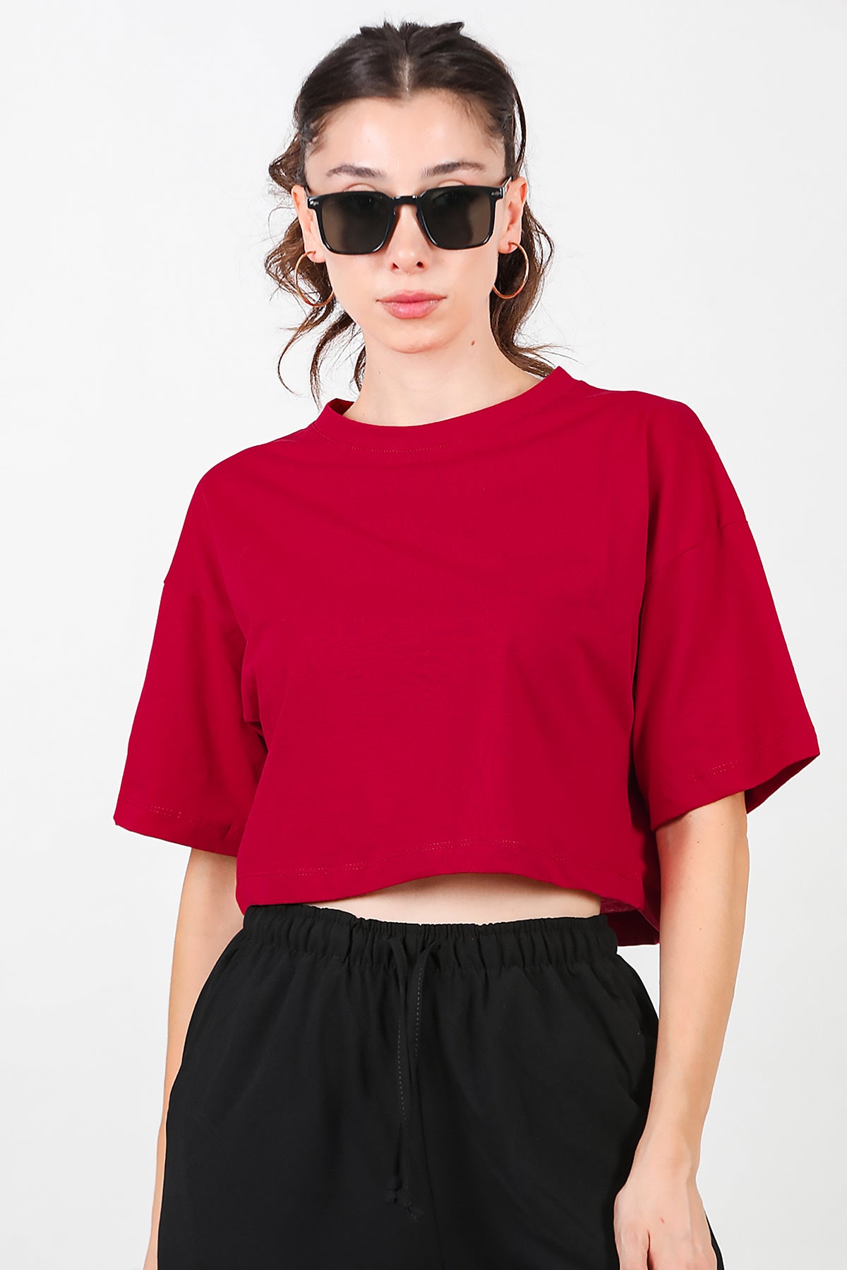 Kadın Bisiklet Yaka Kısa T-Shirt Kırmızı