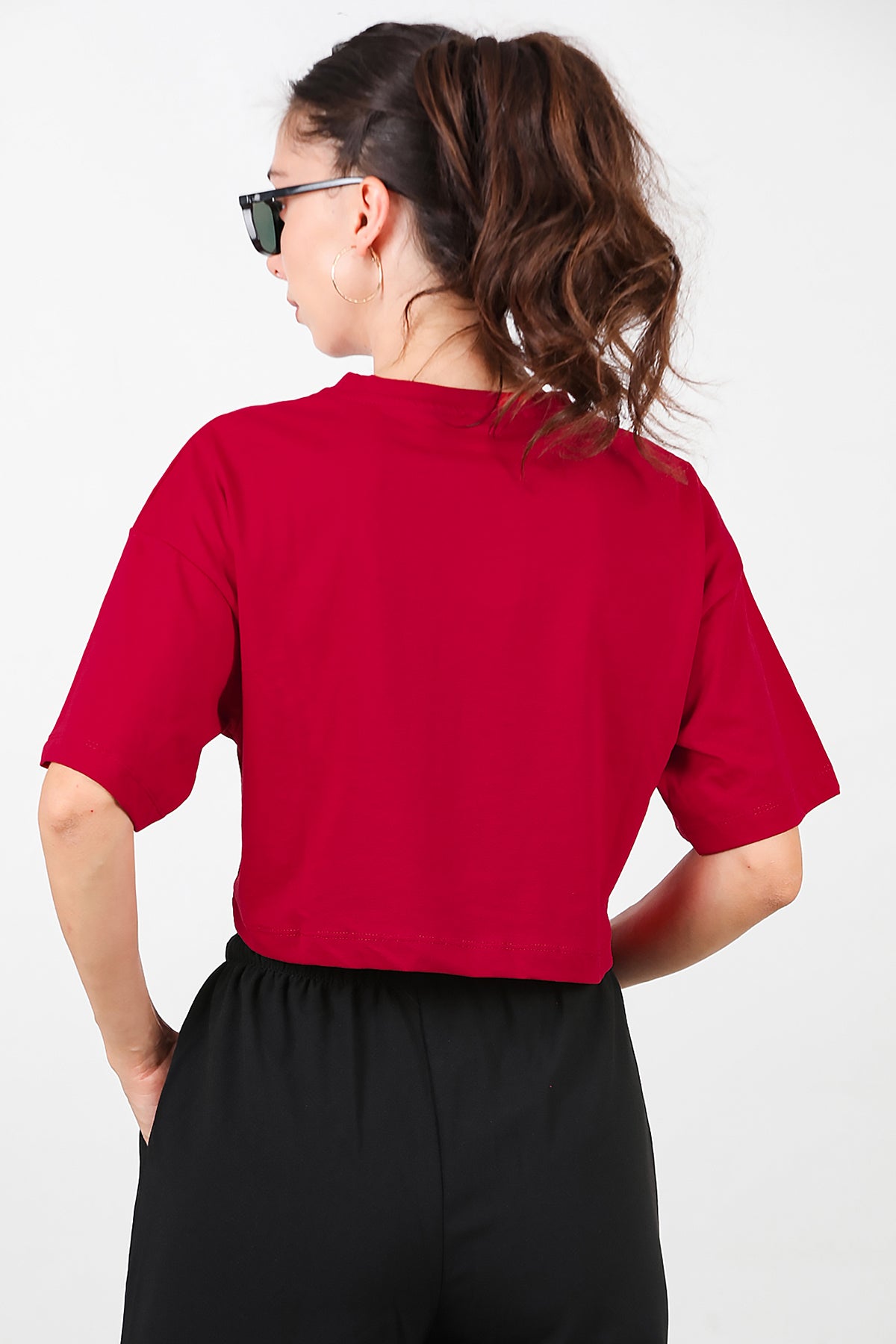 Kadın Bisiklet Yaka Kısa T-Shirt Kırmızı