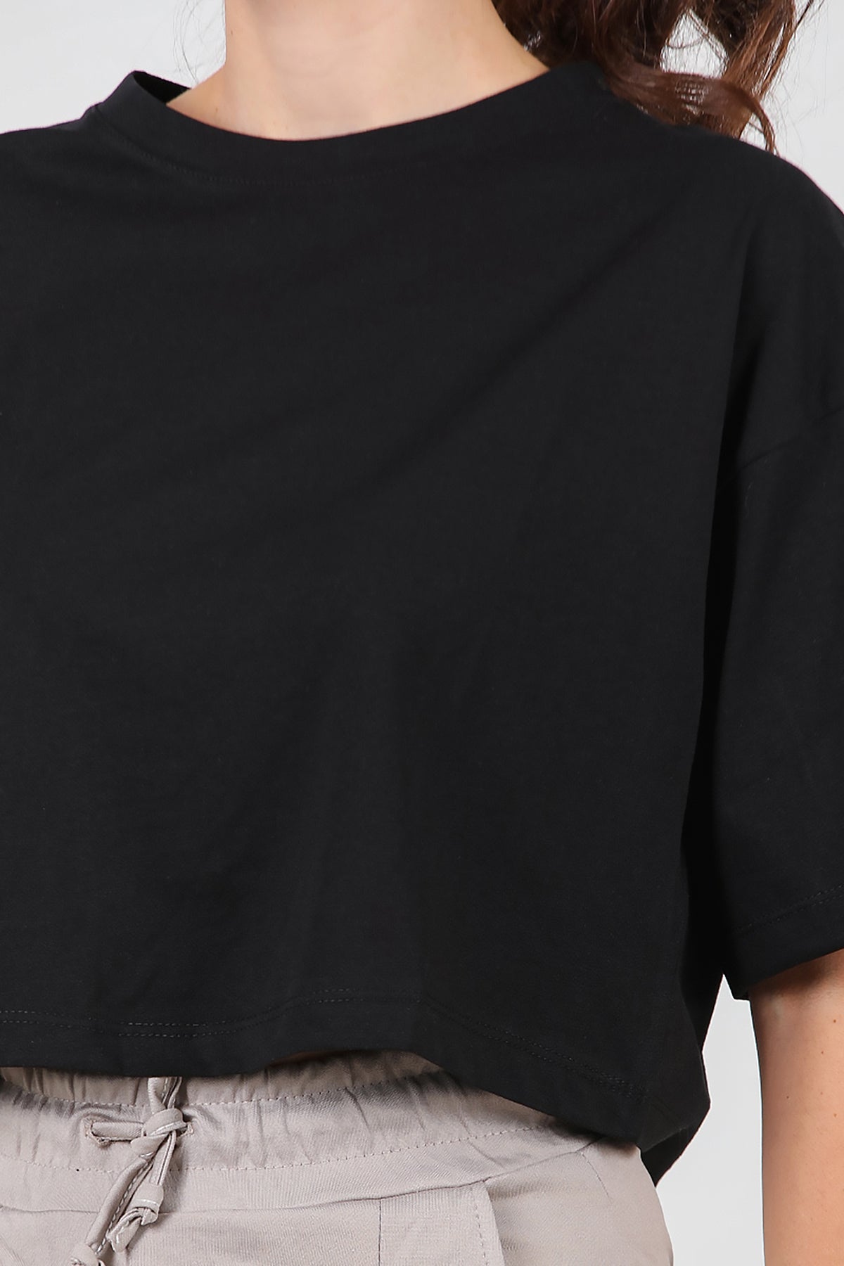 Kadın Bisiklet Yaka Kısa T-Shirt Siyah