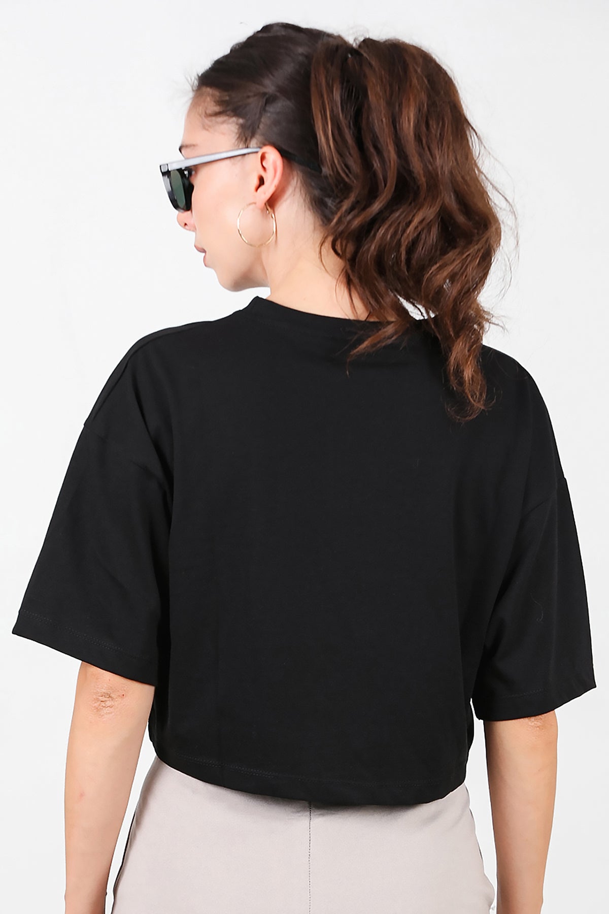 Kadın Bisiklet Yaka Kısa T-Shirt Siyah
