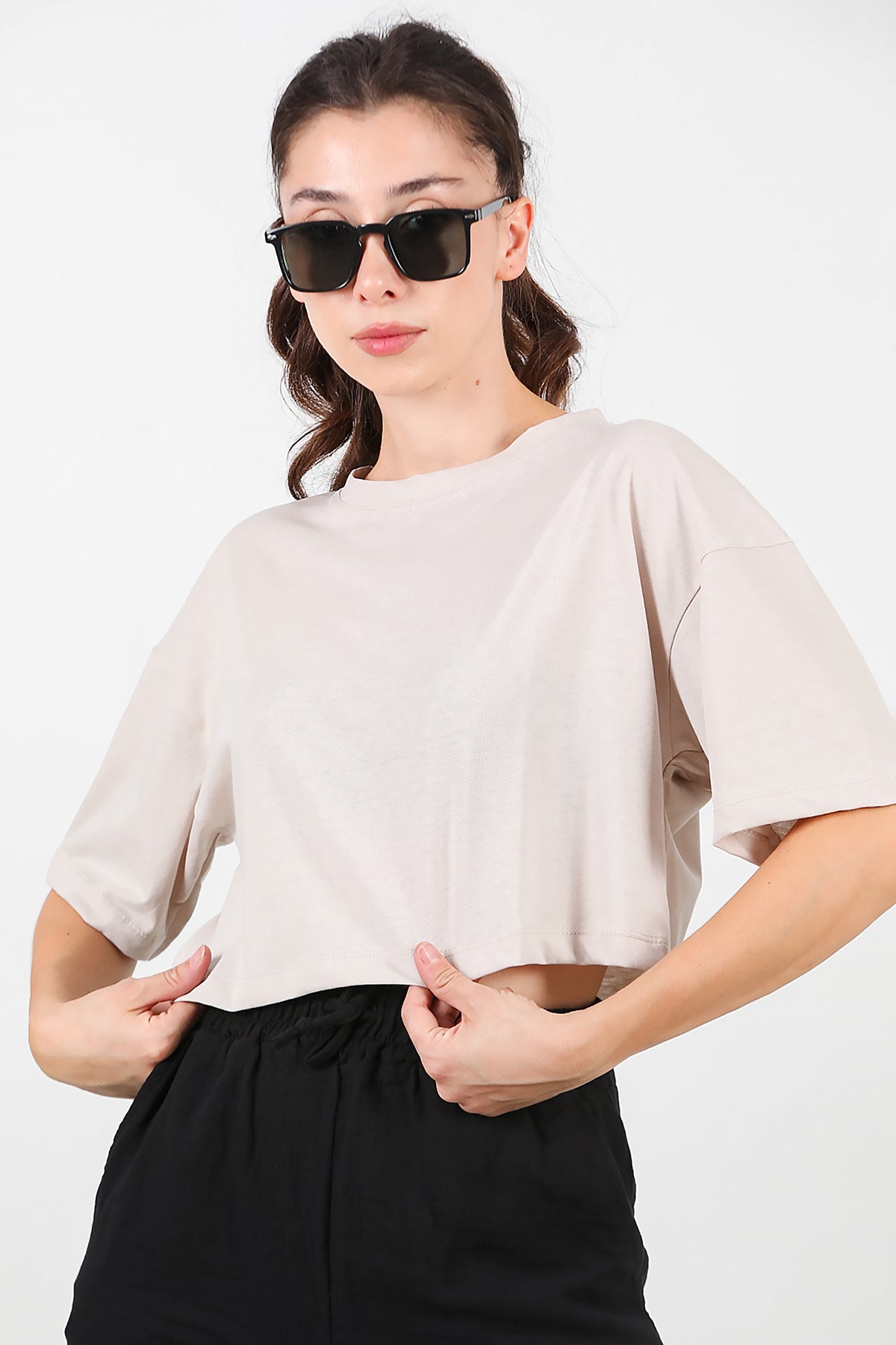 Kadın Bisiklet Yaka Kısa T-Shirt Taş