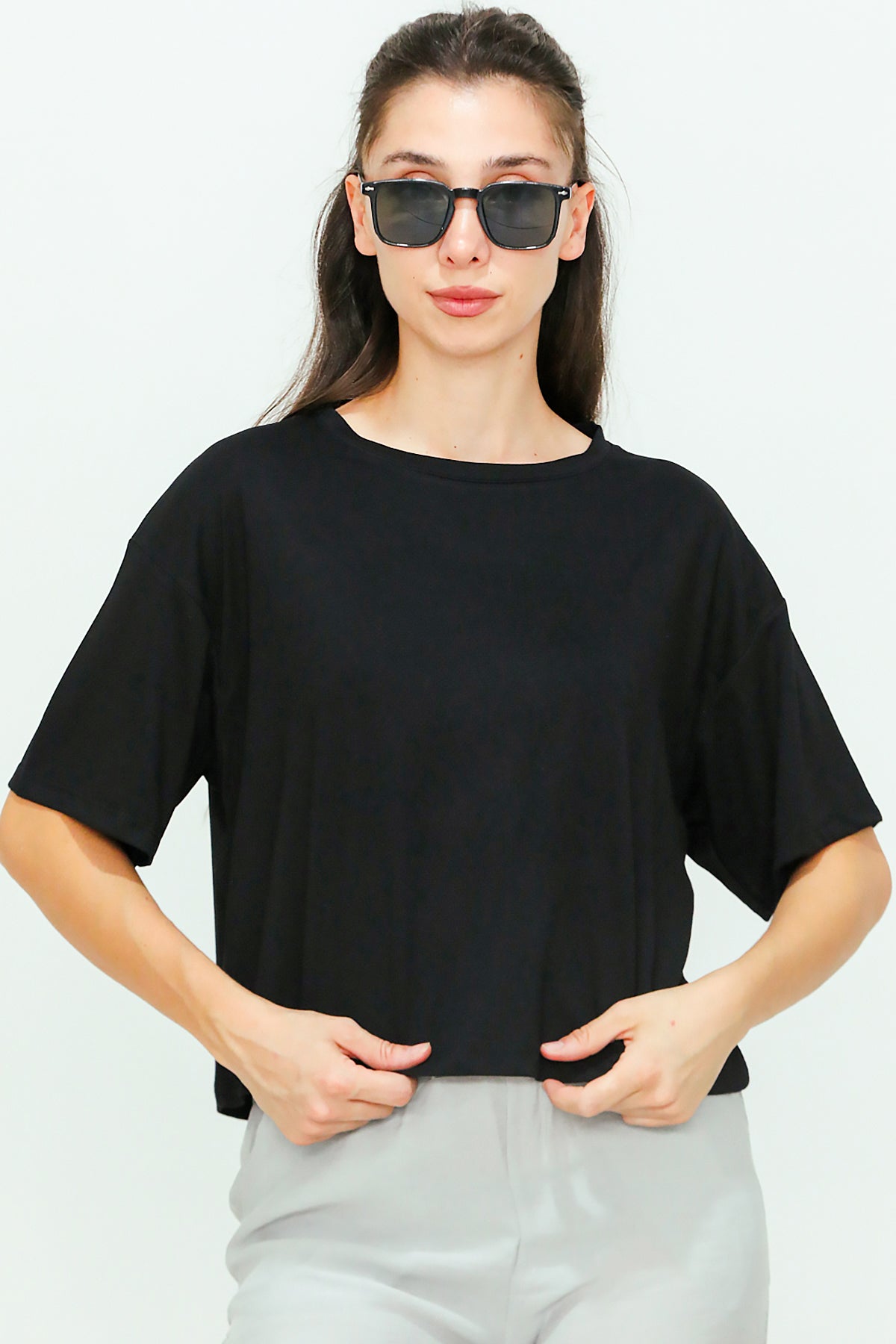 Kadın Bisiklet Yaka Kısa T-shirt Siyah