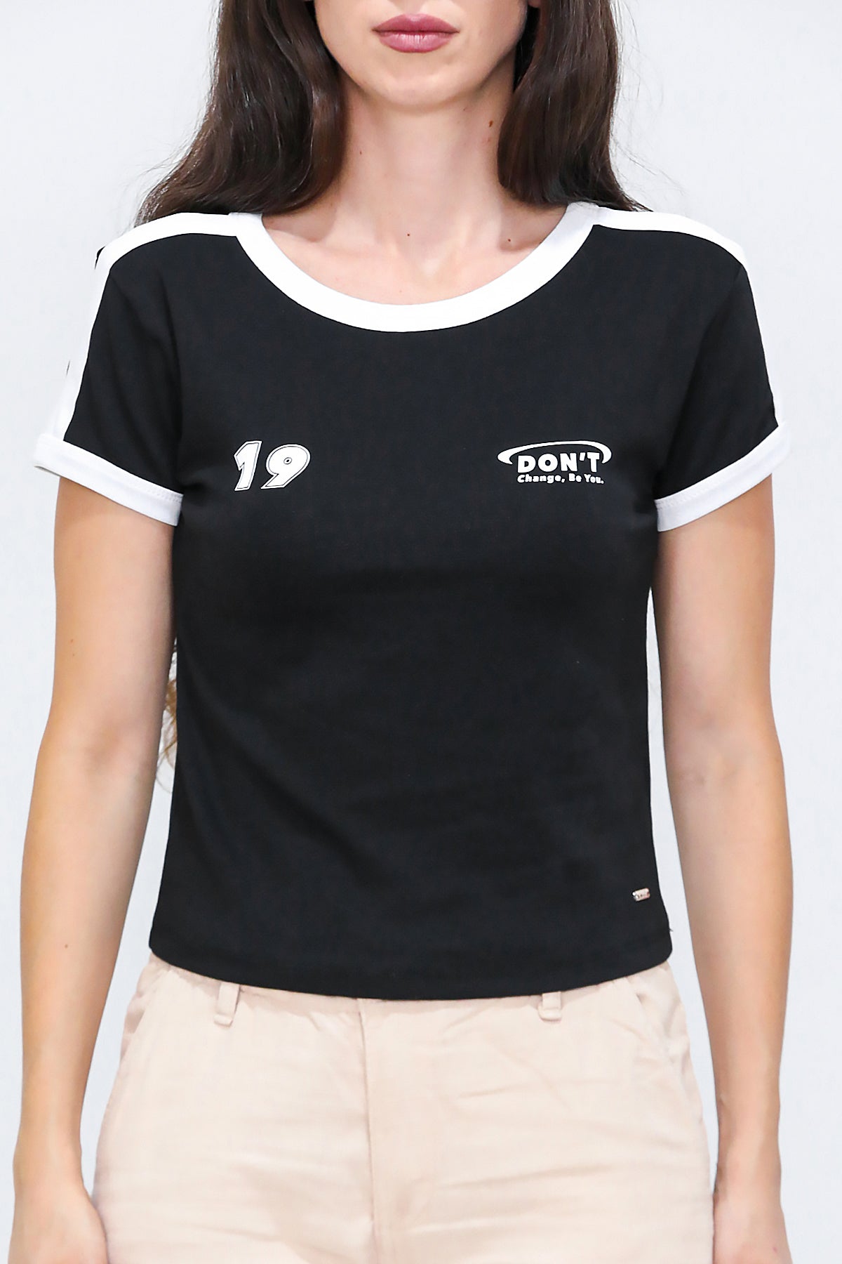Kadın Omuz Ve Kolları Garnili T-shirt Siyah
