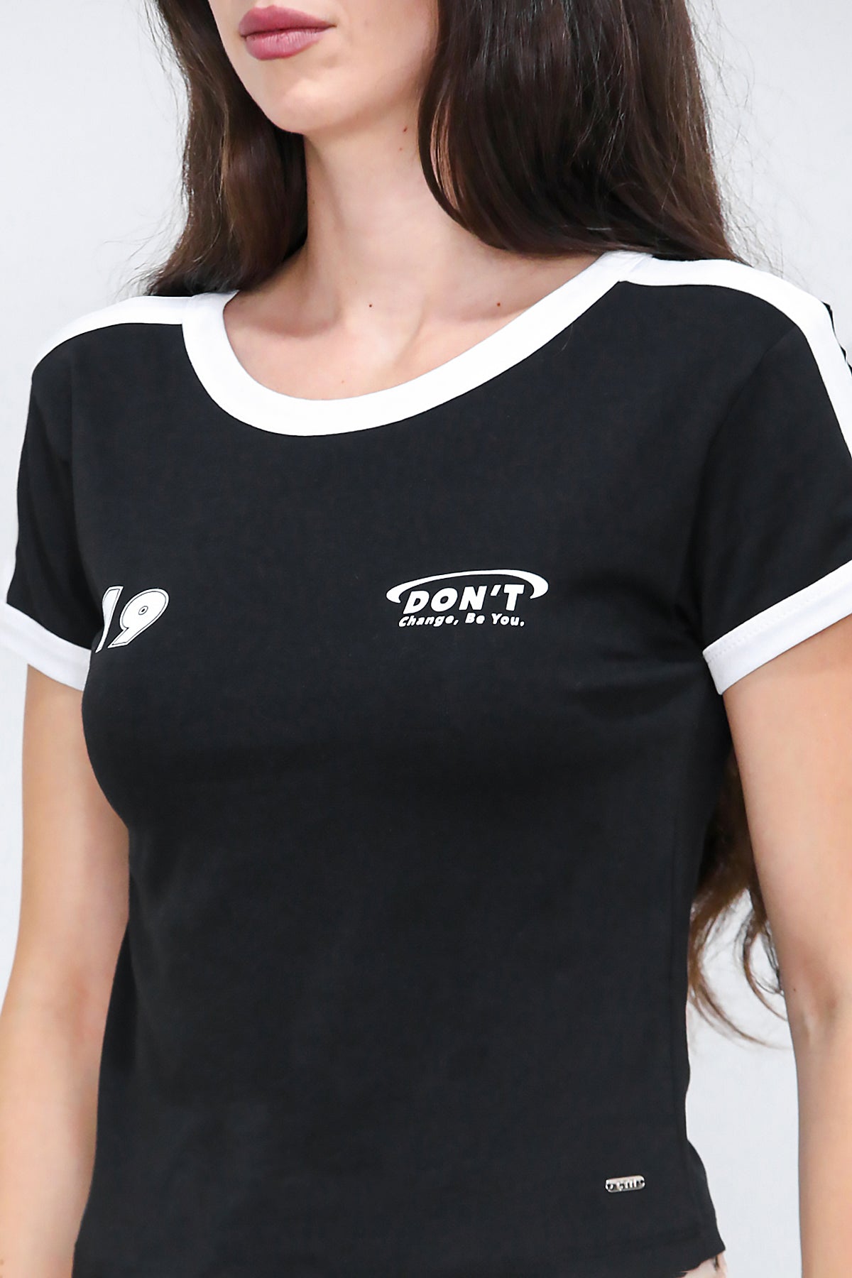 Kadın Omuz Ve Kolları Garnili T-shirt Siyah