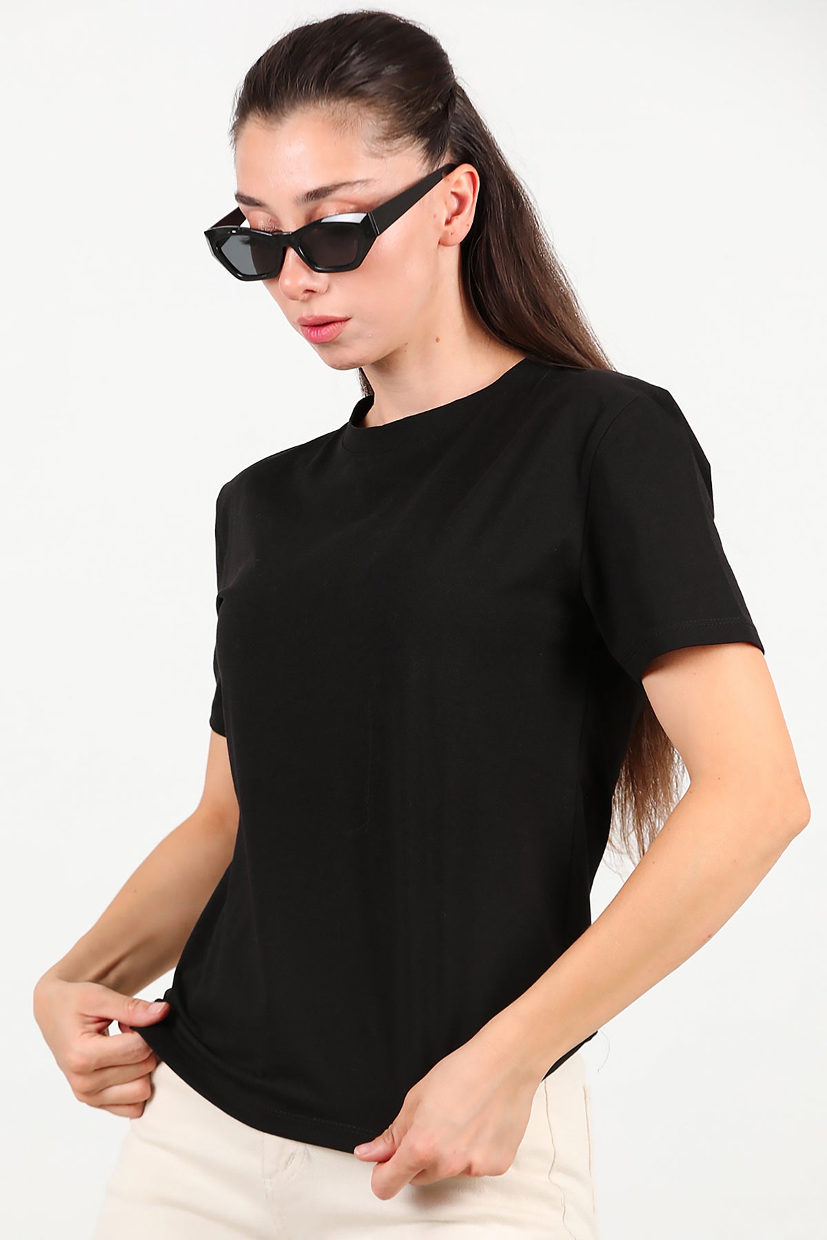 Kadın Bisiklet Yaka T-Shirt Siyah