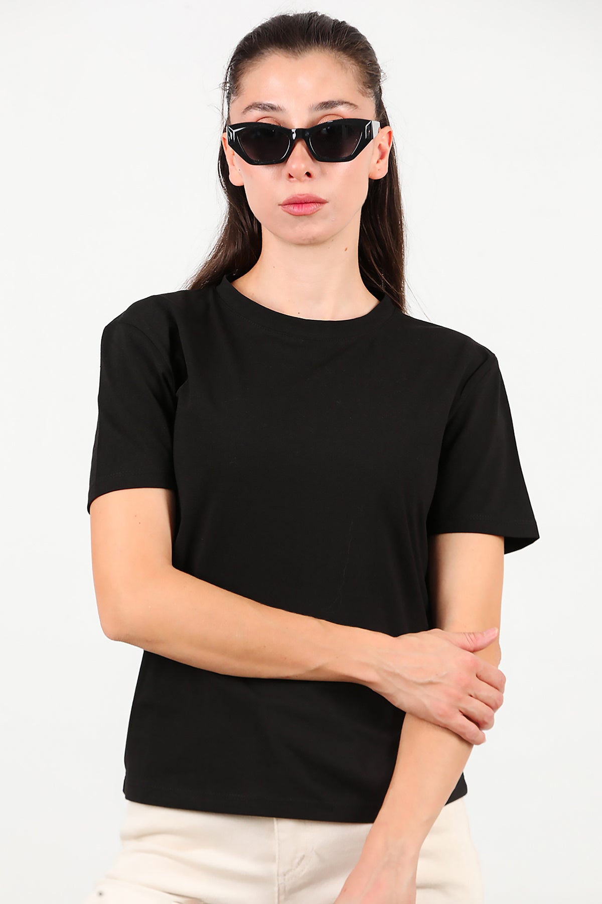 Kadın Bisiklet Yaka T-Shirt Siyah