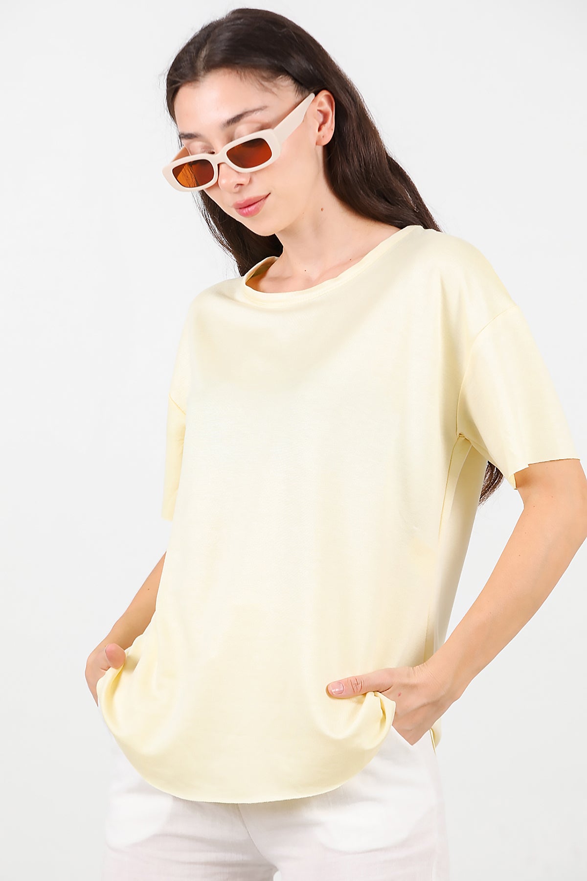 Kadın Eteği Oval Bisiklet Yaka T-shirt Sarı