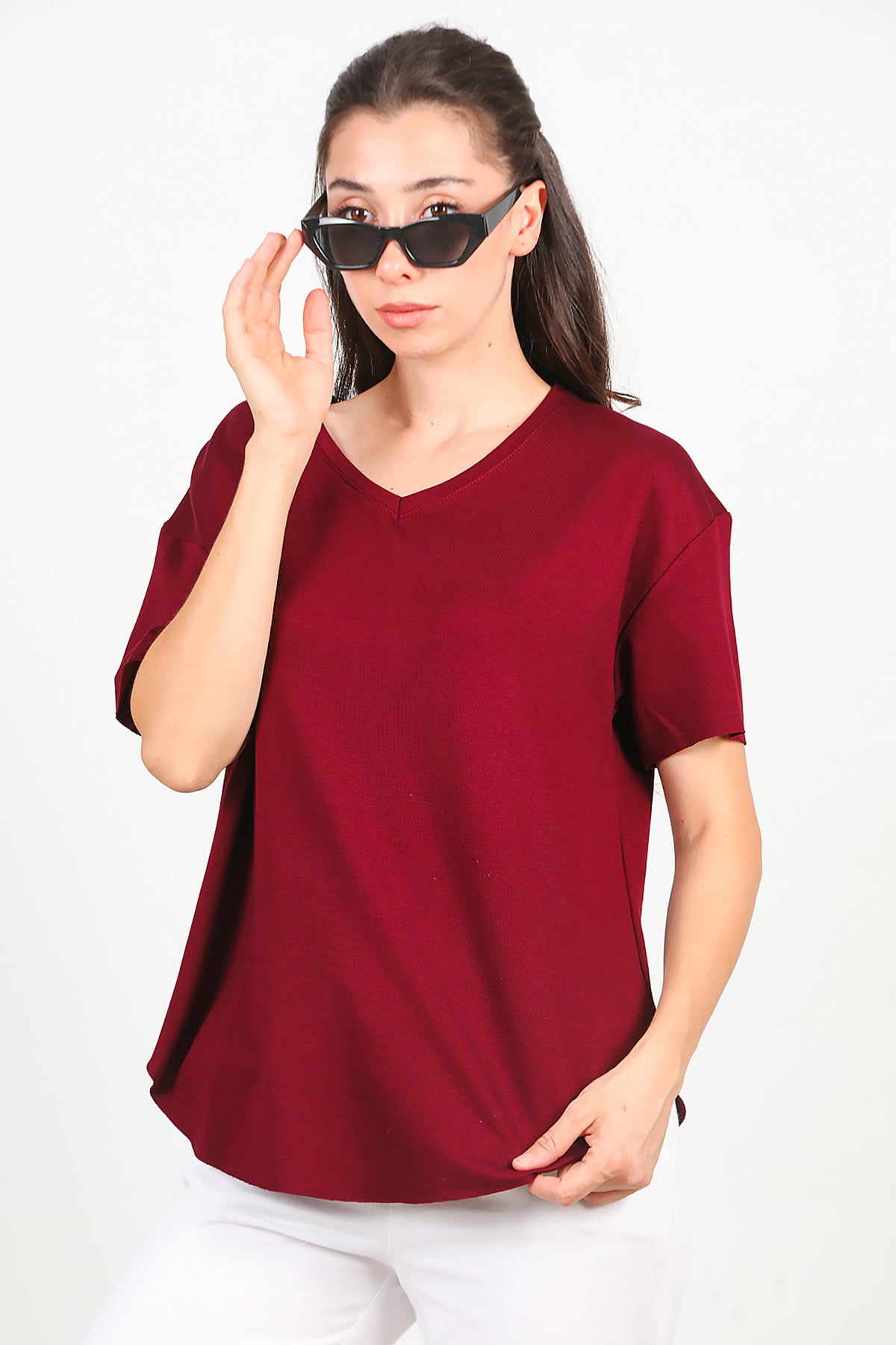 Kadın Eteği Oval V Yaka T-Shirt Bordo