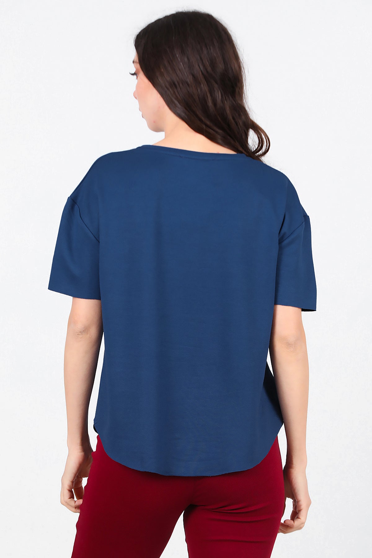 Kadın Eteği Oval V Yaka T-Shirt Lacivert