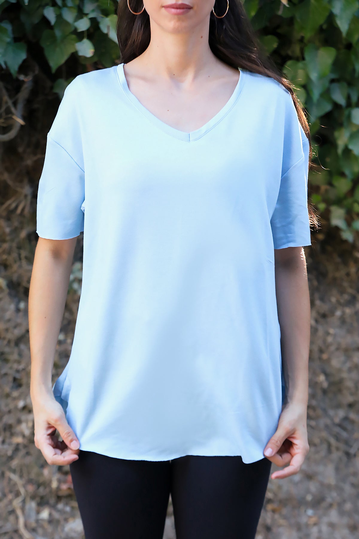 Kadın Eteği Oval V Yaka T-Shirt Mavi