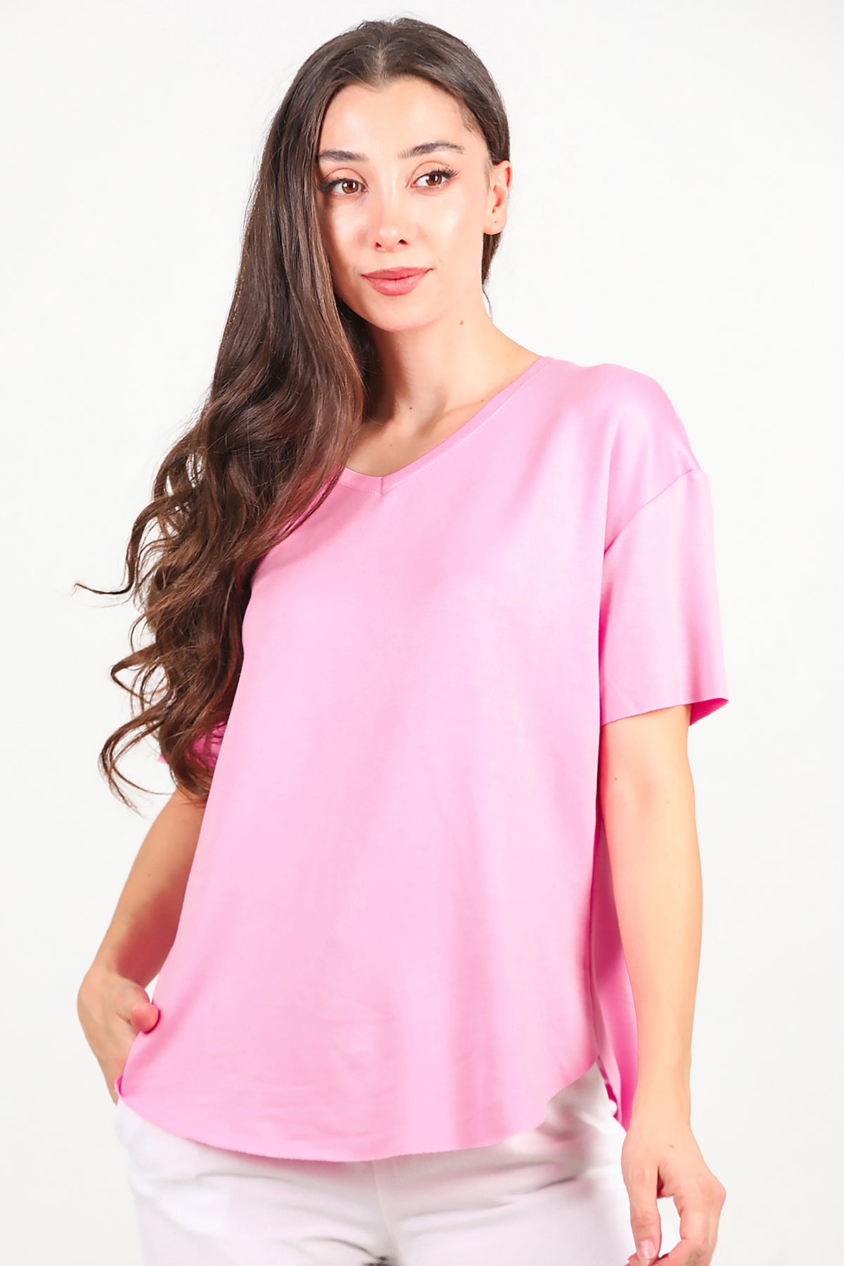 Kadın Eteği Oval V Yaka T-Shirt Pembe