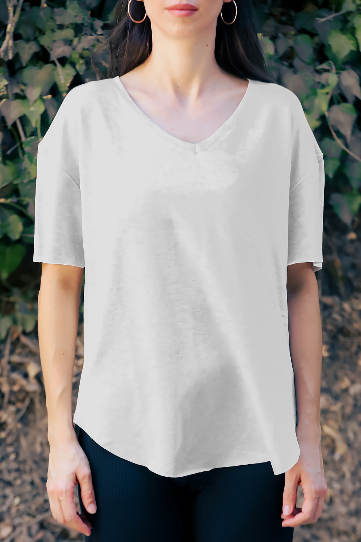 Kadın Eteği Oval V Yaka T-Shirt Taş