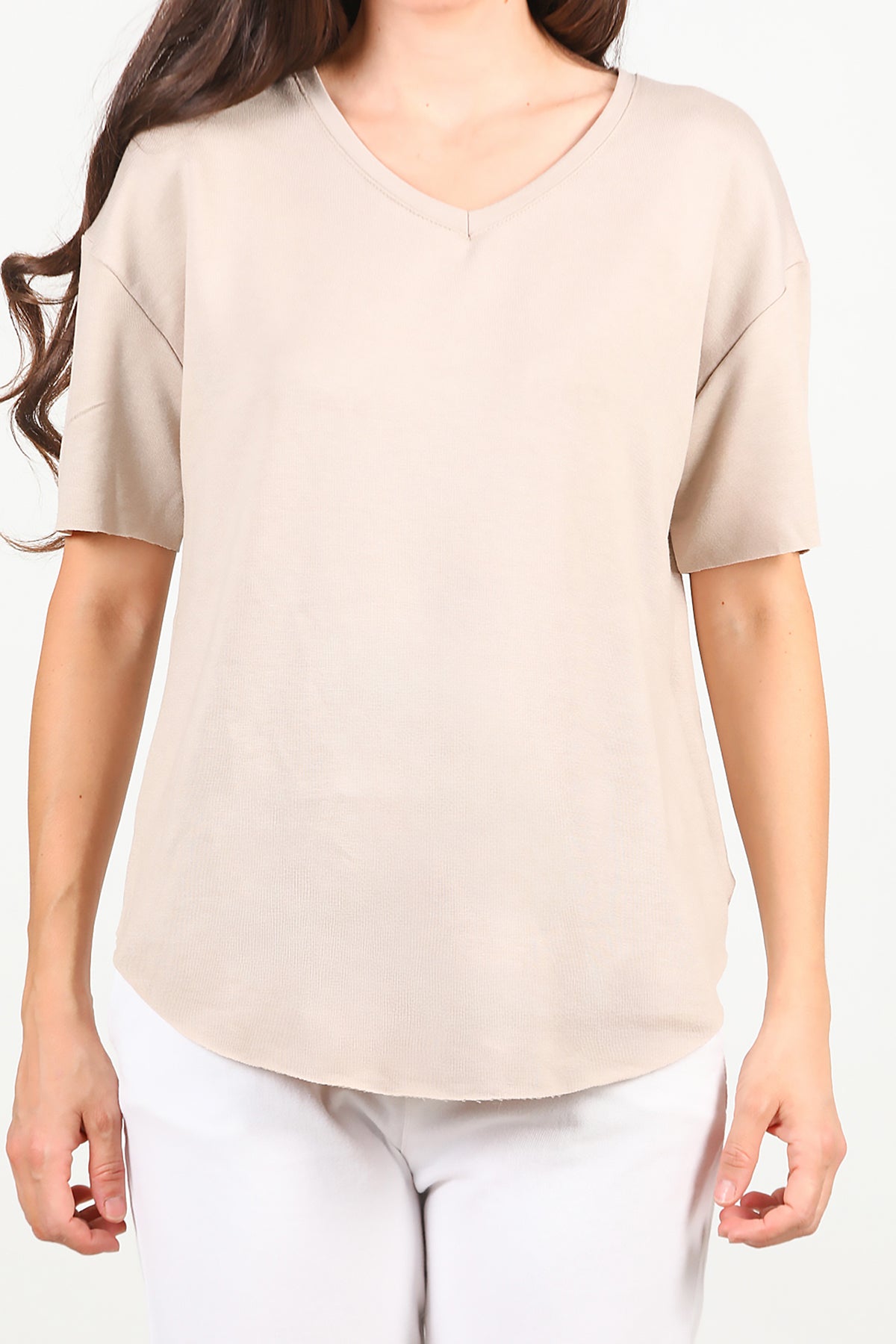 Kadın Eteği Oval V Yaka T-Shirt Vizon