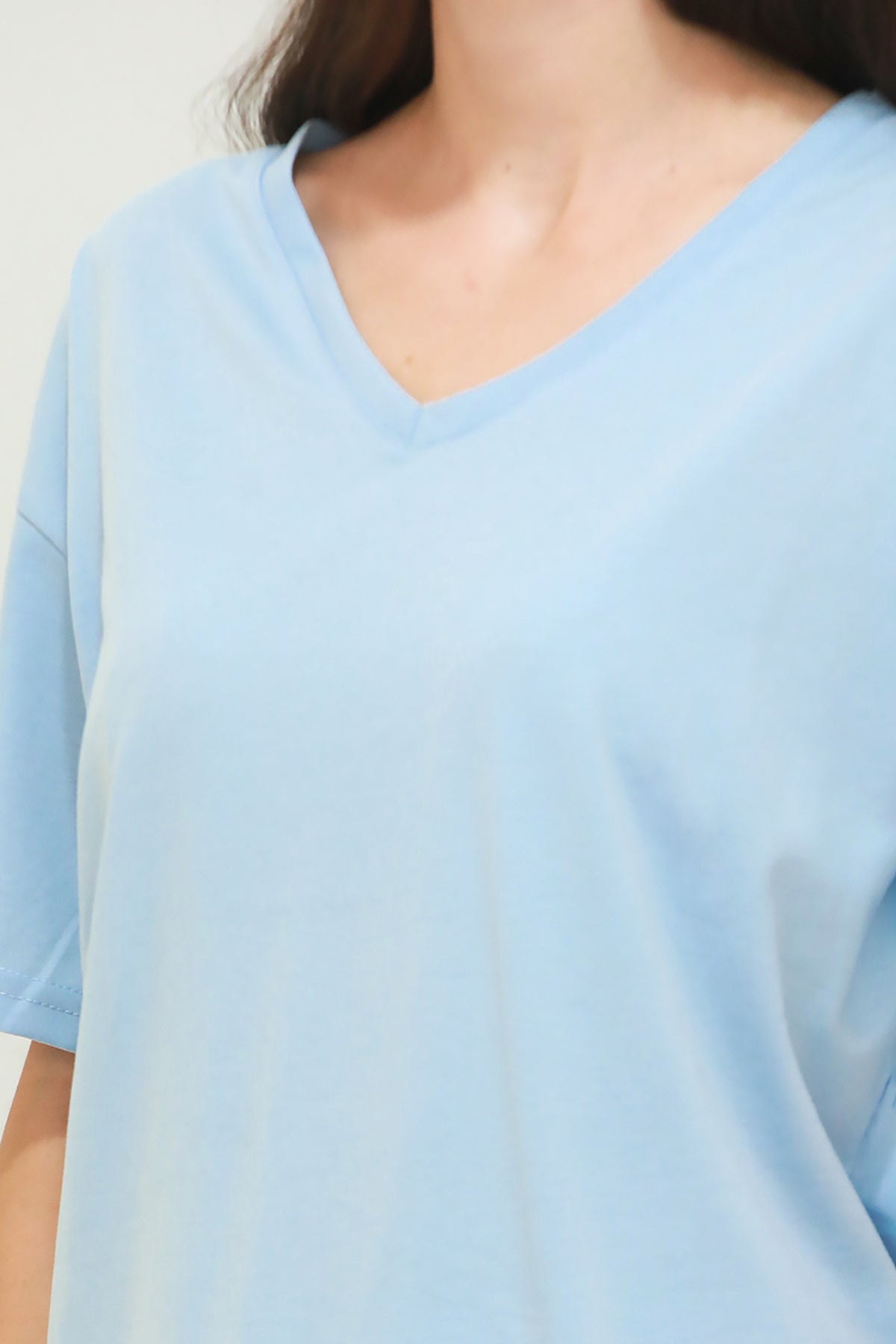 Kadın V Yaka Oversize T-Shirt Mavi