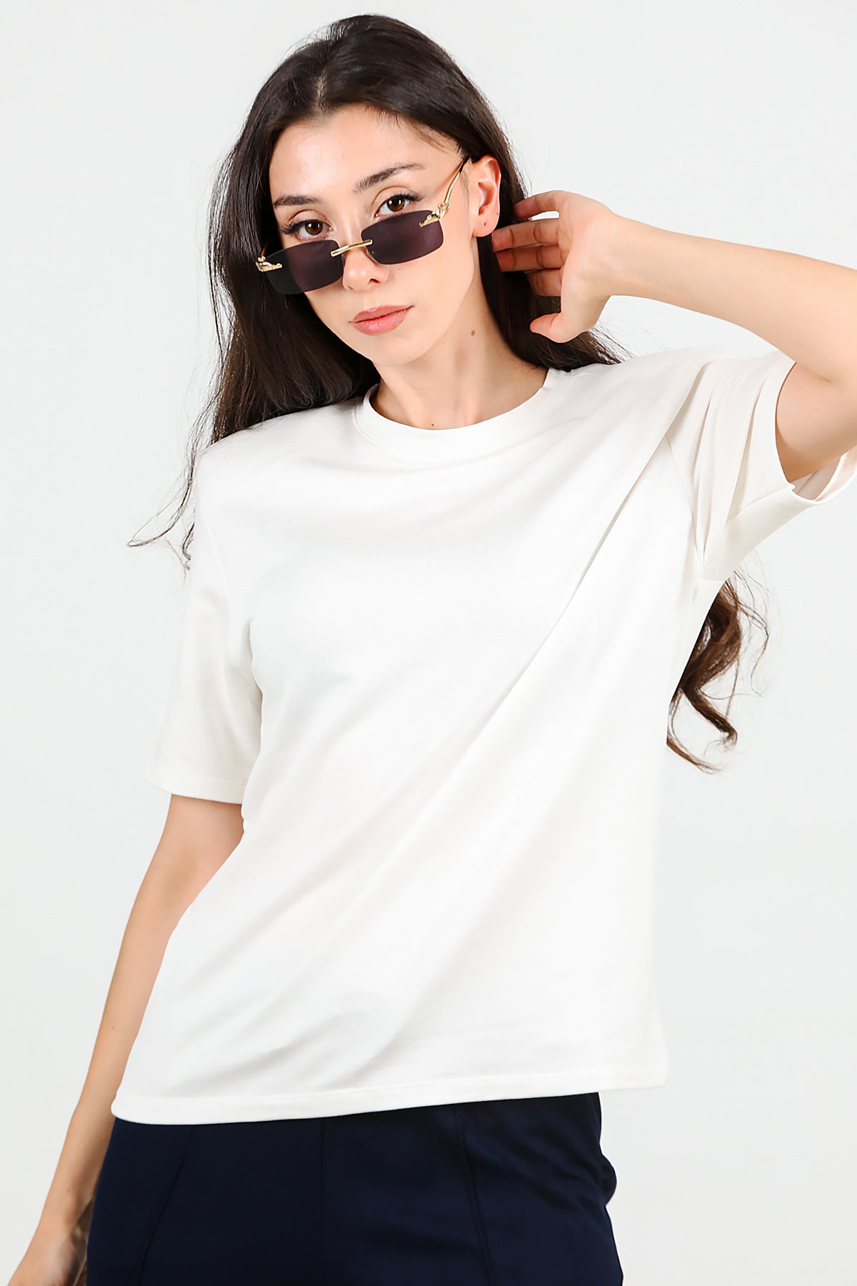 Kadın Bisiklet Yaka Vatkalı T-shirt Ekru