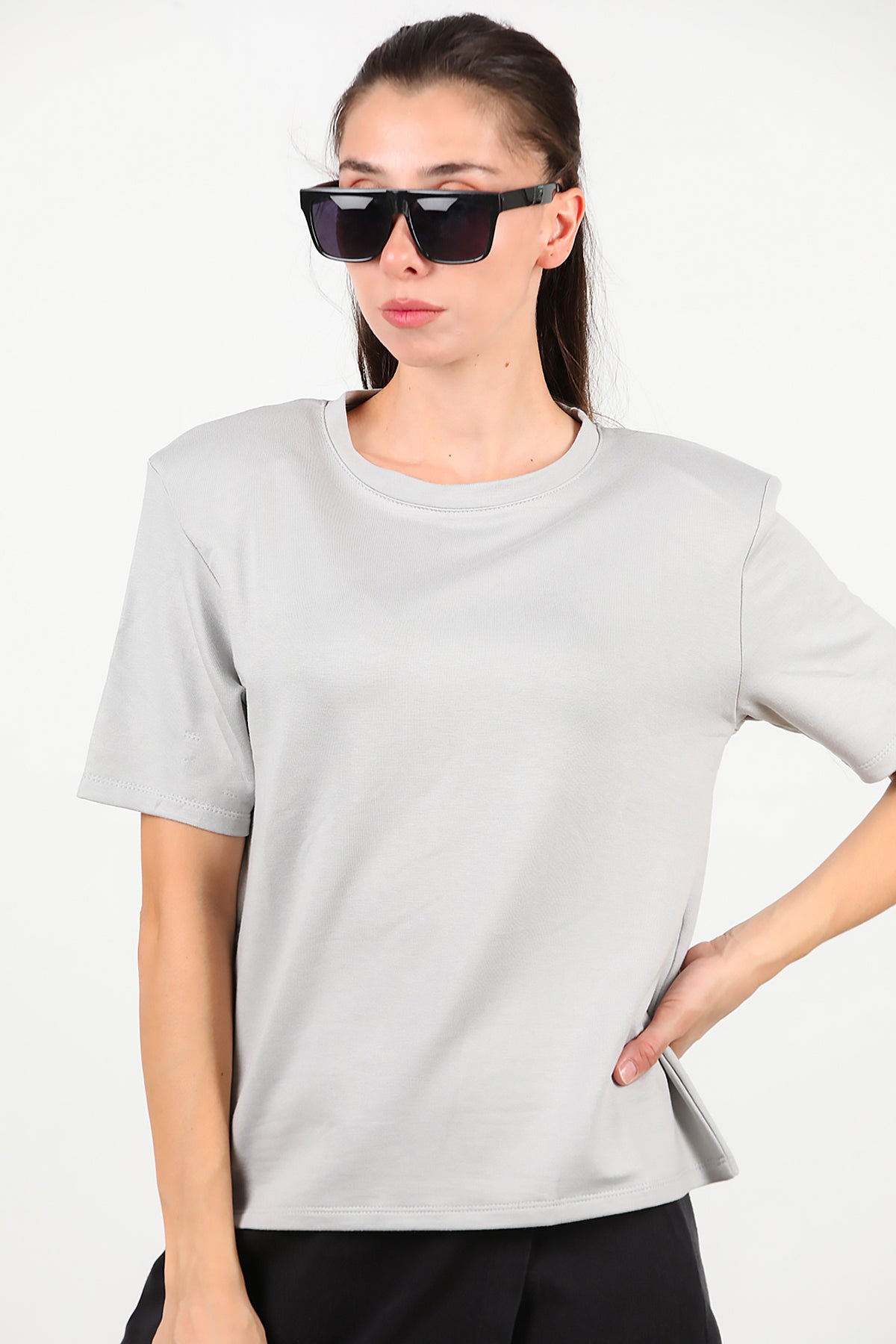 Kadın Bisiklet Yaka Vatkalı T-shirt Gri