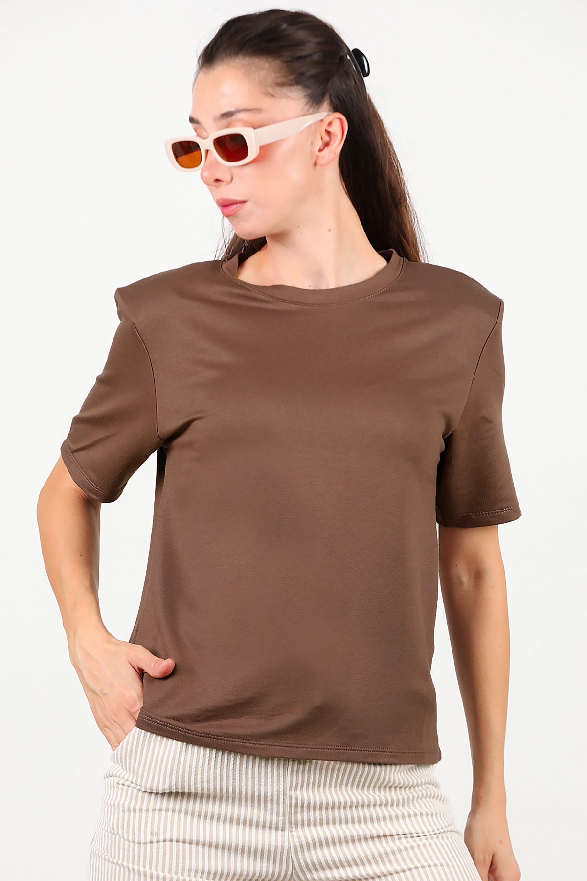 Kadın Bisiklet Yaka Vatkalı T-shirt Kahverengi