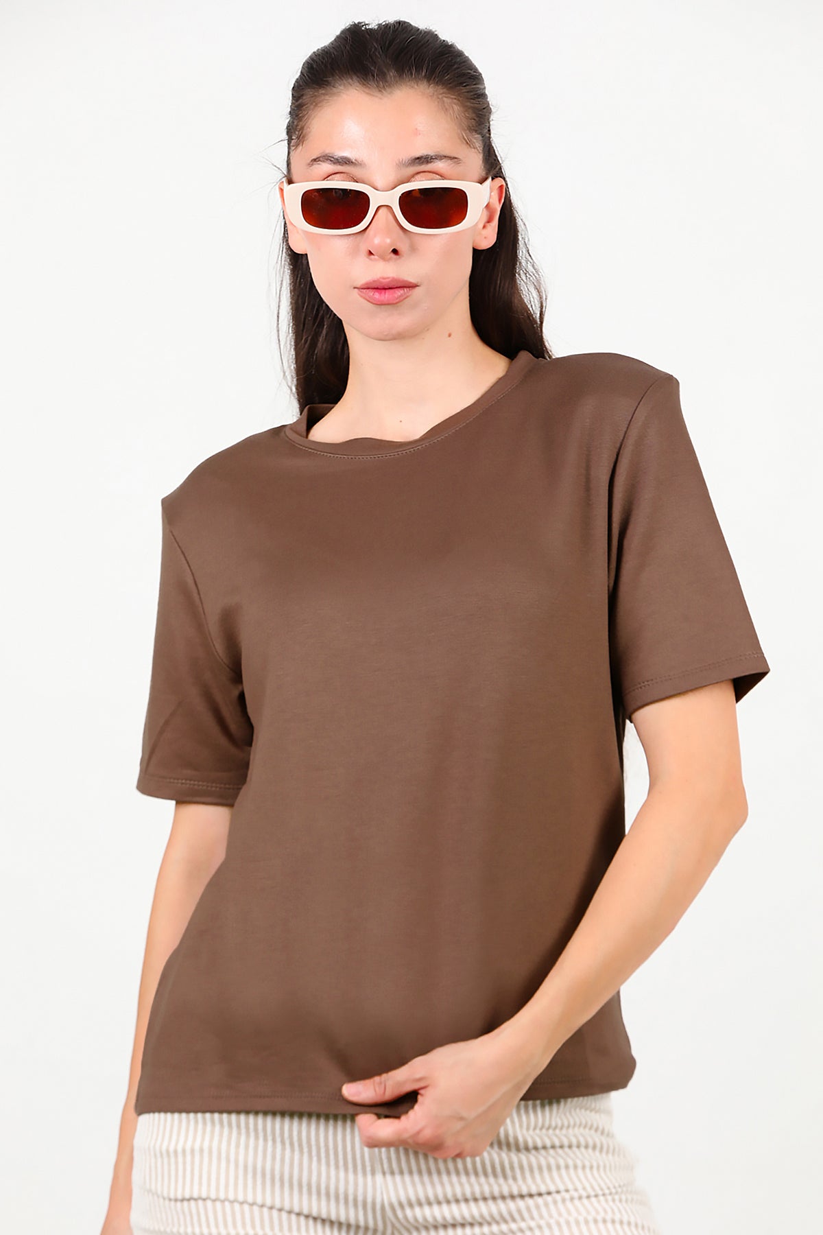 Kadın Bisiklet Yaka Vatkalı T-shirt Kahverengi