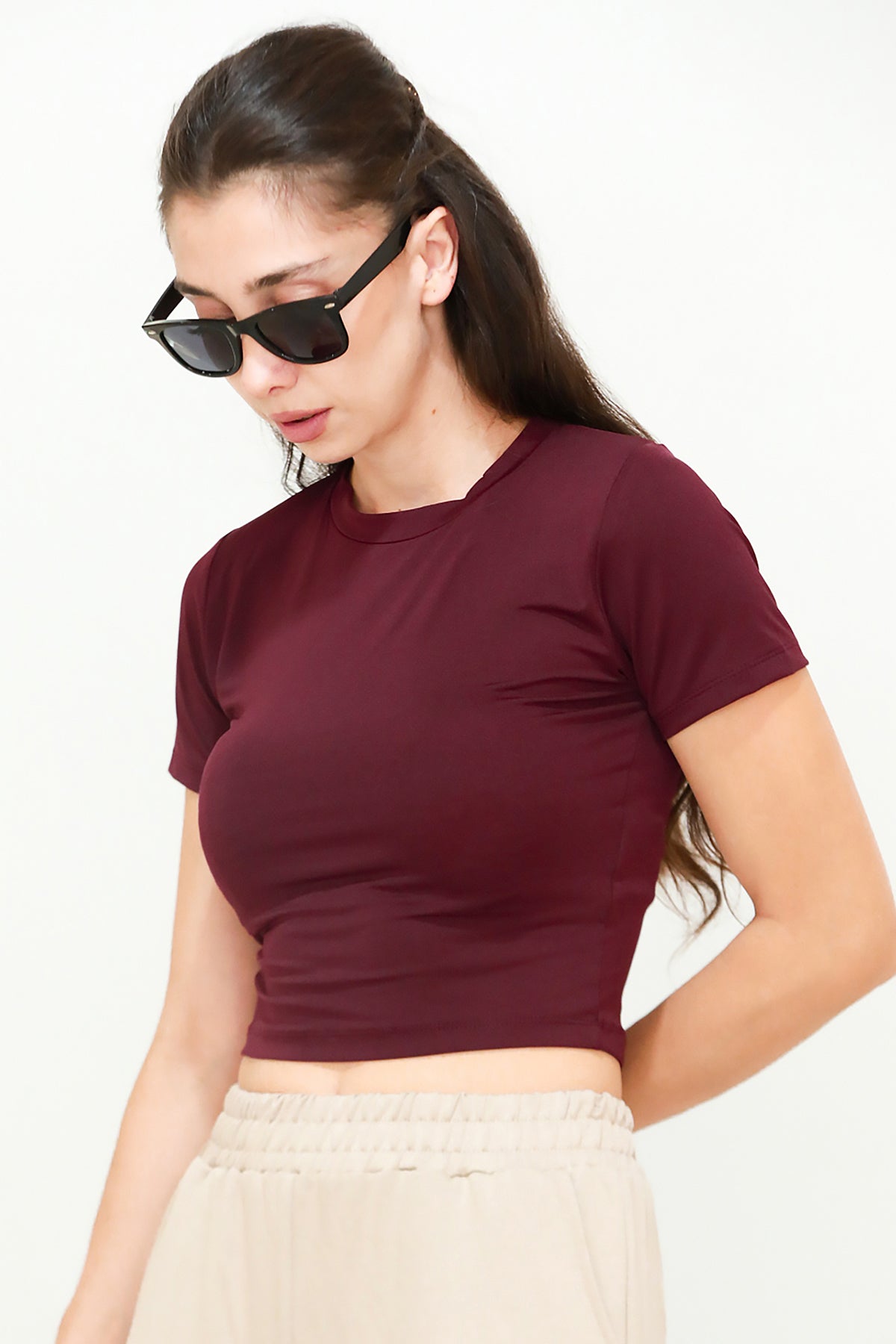 Kadın Bisiklet Yaka Crop T-Shirt Bordo