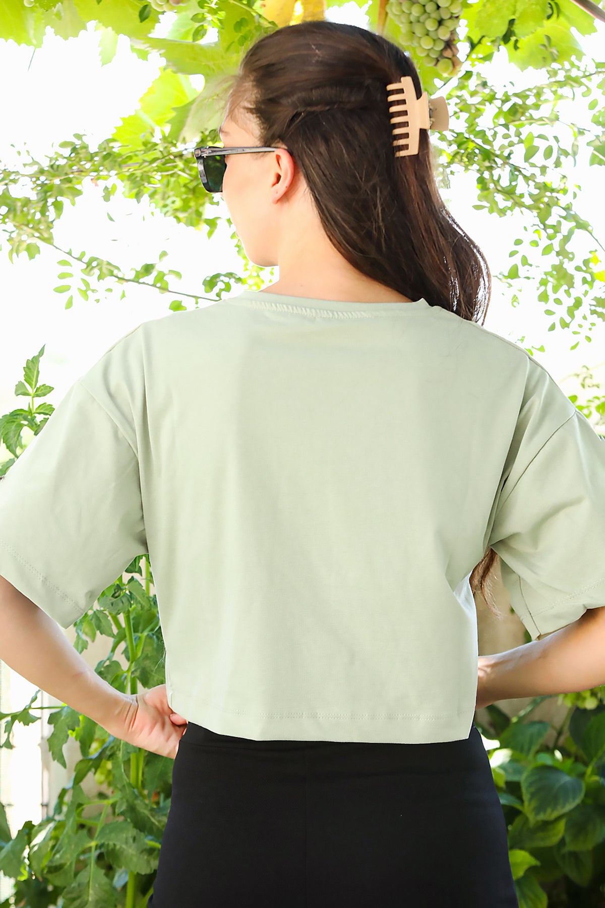 Kadın V Yaka Kısa T-Shirt Haki