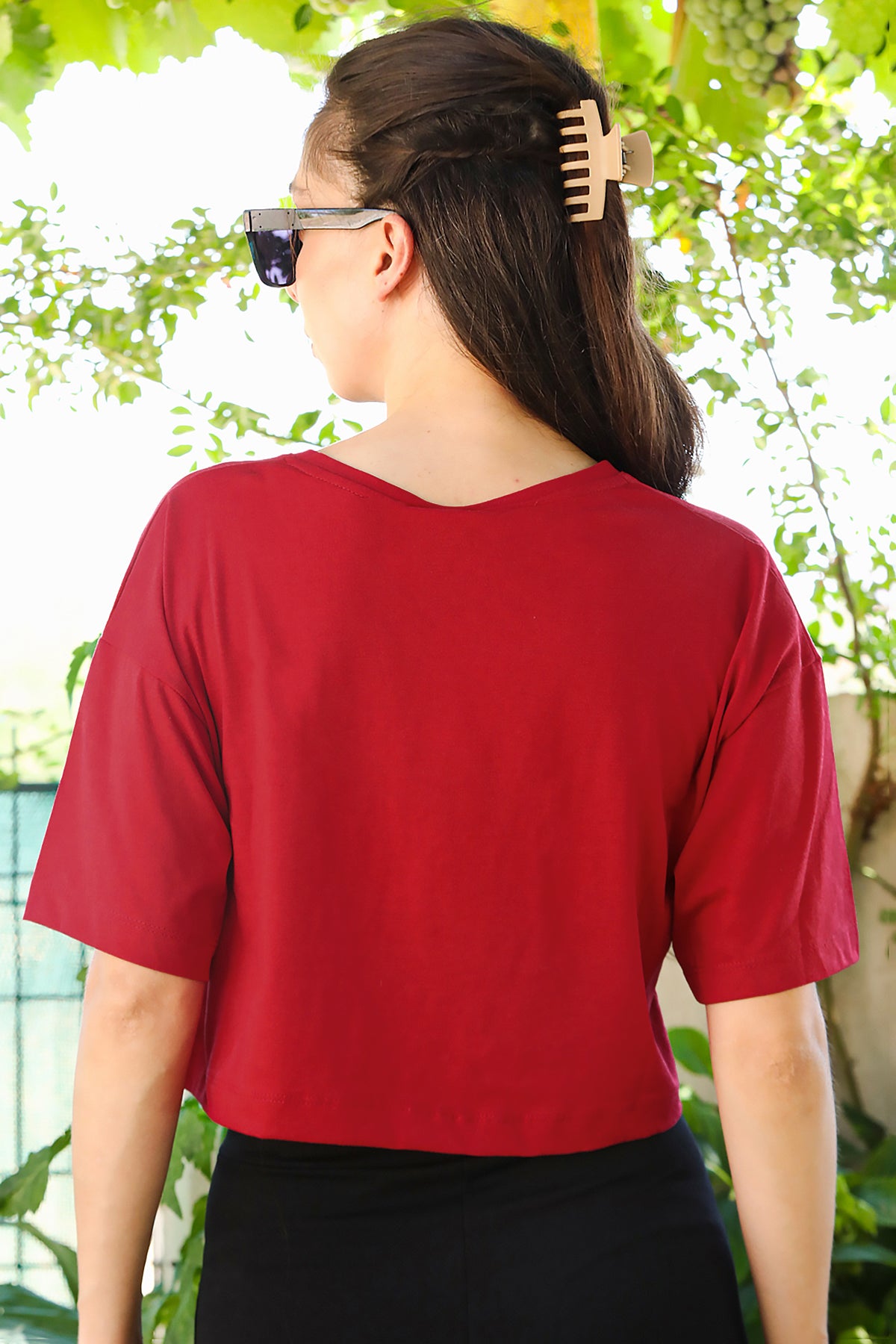 Kadın V Yaka Kısa T-Shirt Kırmızı