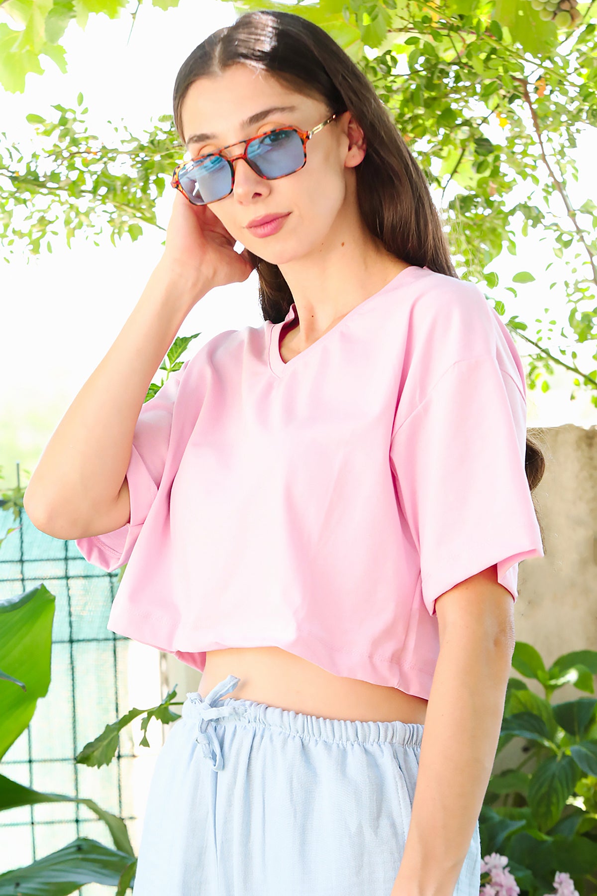 Kadın V Yaka Kısa T-Shirt Pembe