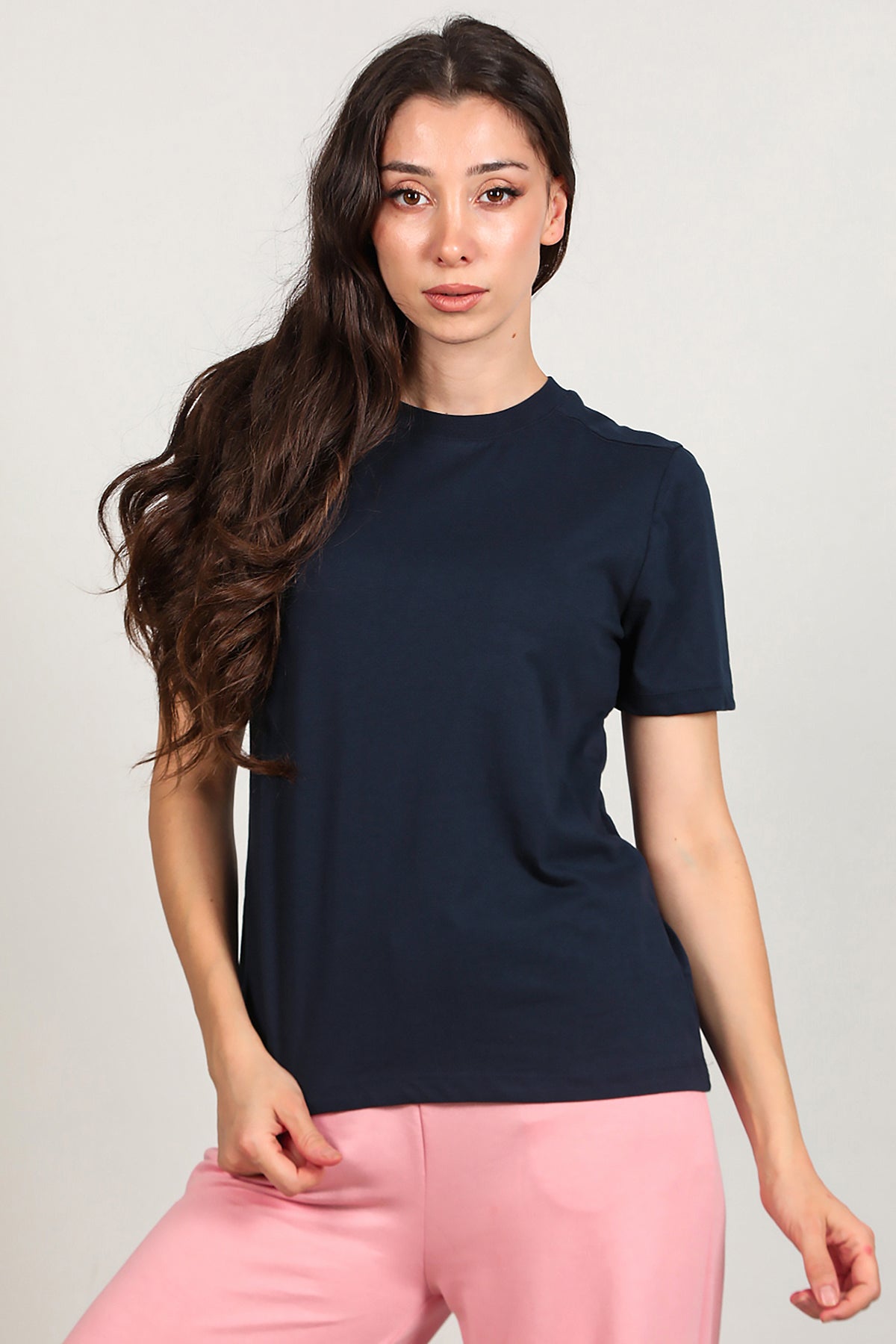 Kadın Omzu Çimalı Basic T-Shirt Lacivert