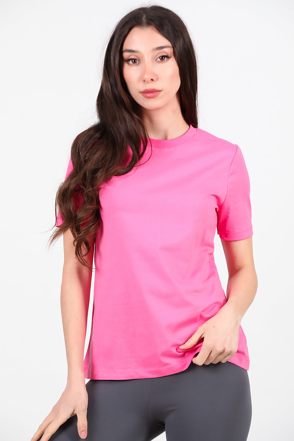 Kadın Omzu Çimalı Basic T-Shirt Pembe